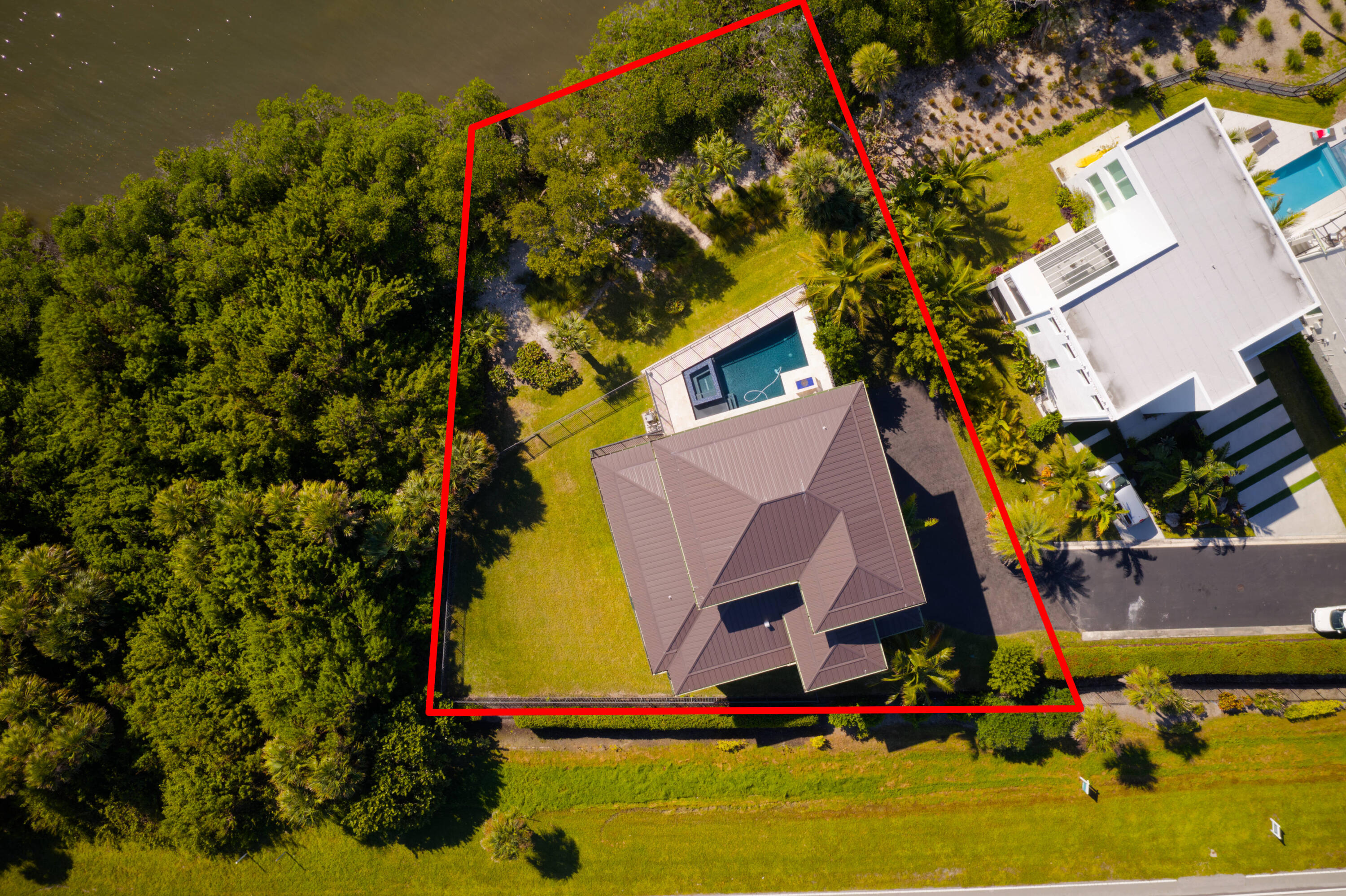 main property photo 43