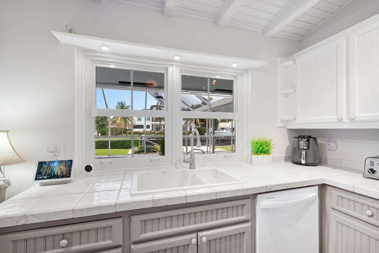 main property photo 77