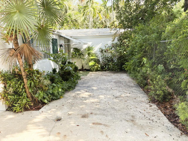 main property photo 78