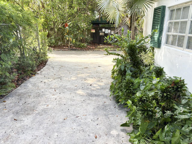 main property photo 79