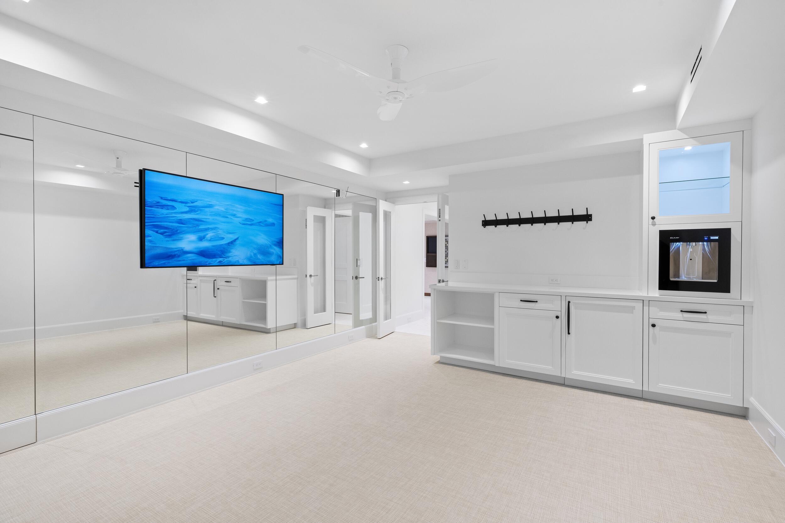 main property photo 74