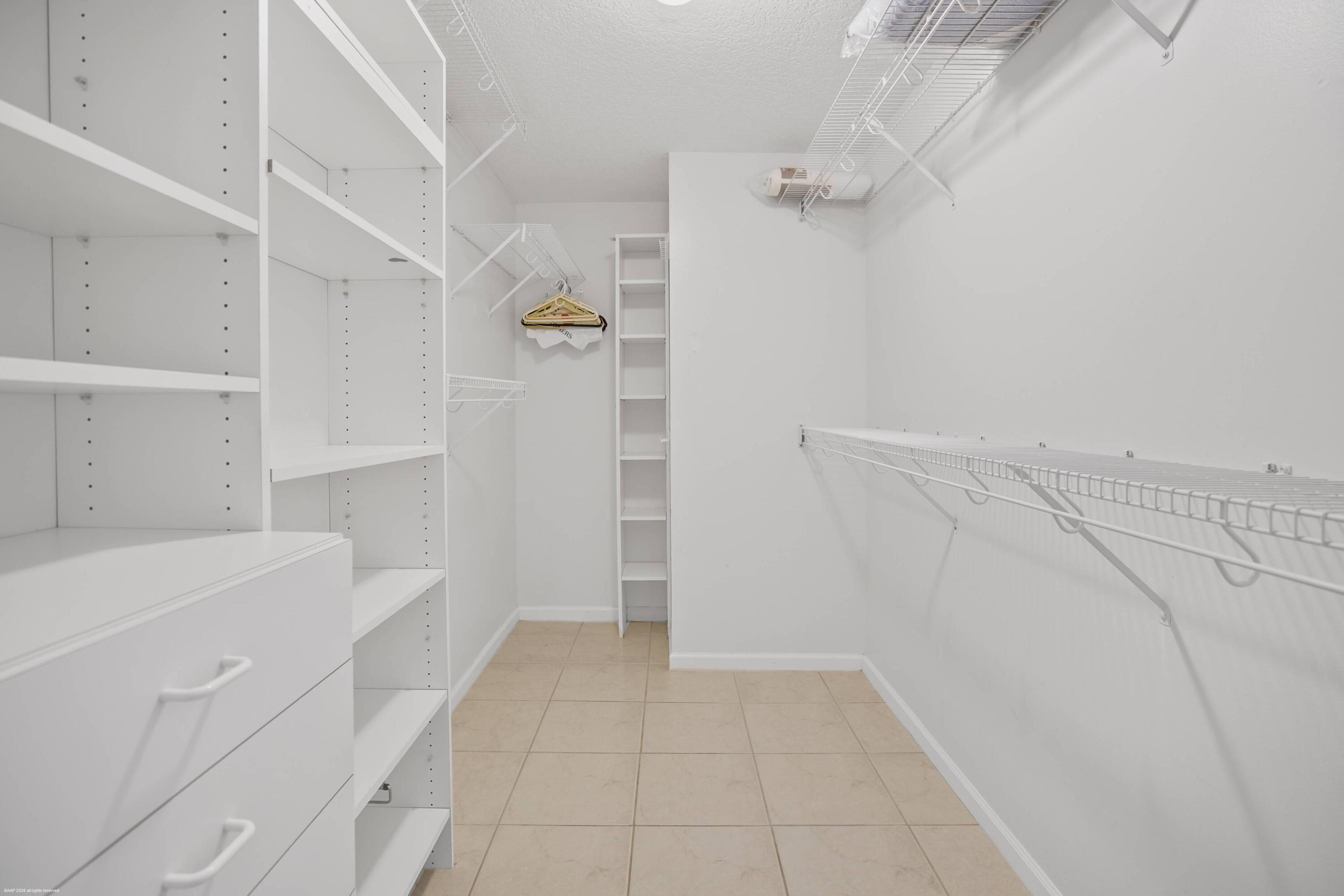 main property photo 74