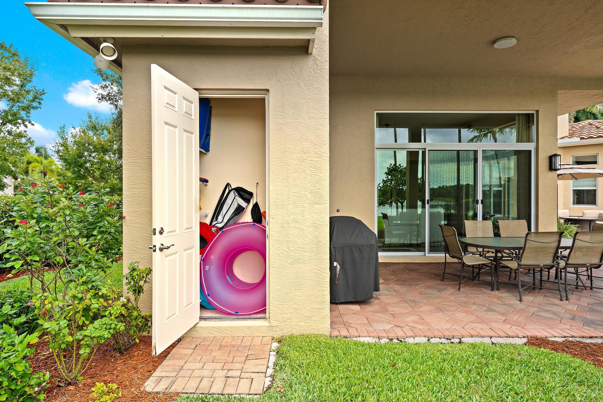 main property photo 74