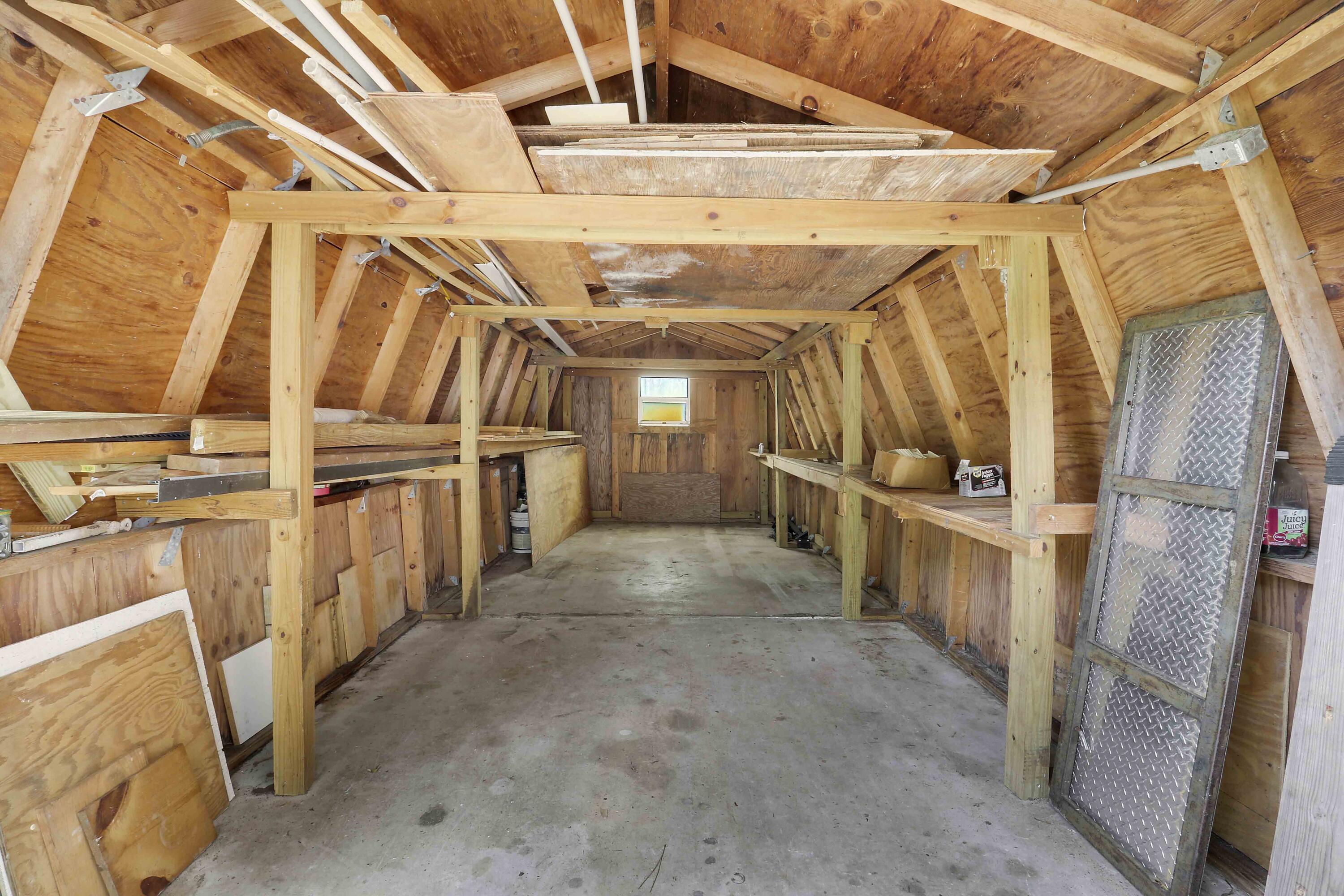 main property photo 59