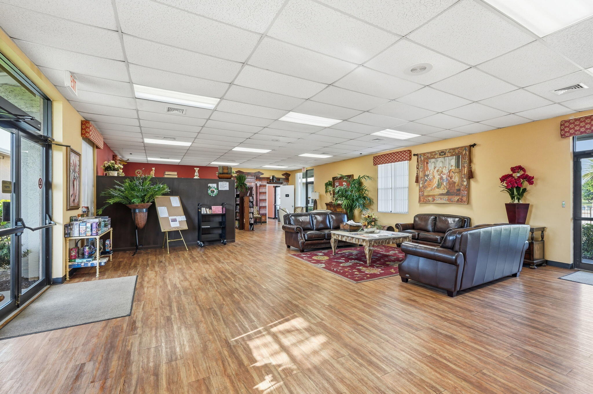 main property photo 30