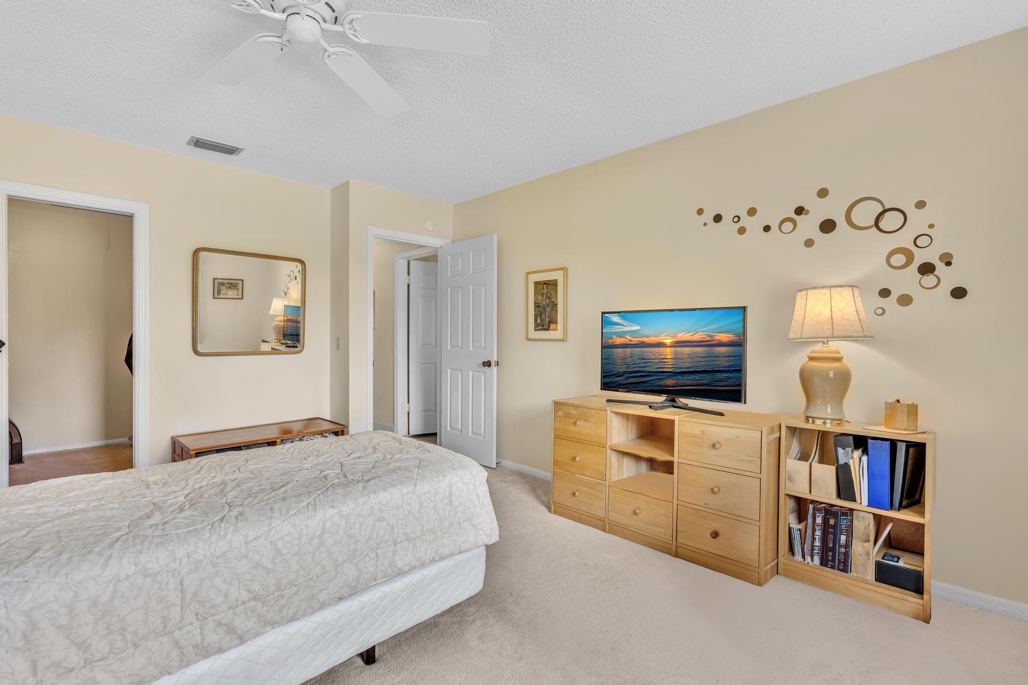 main property photo 75