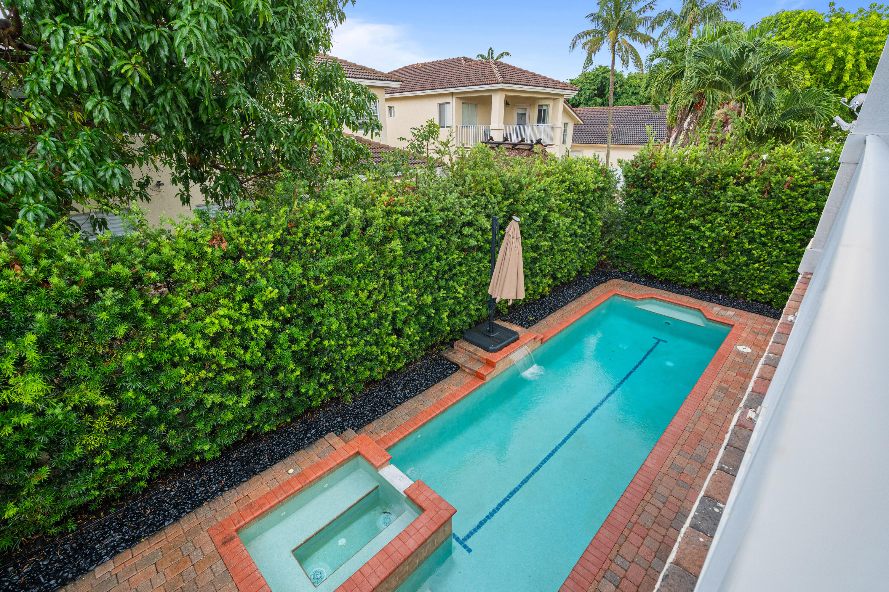 main property photo 46