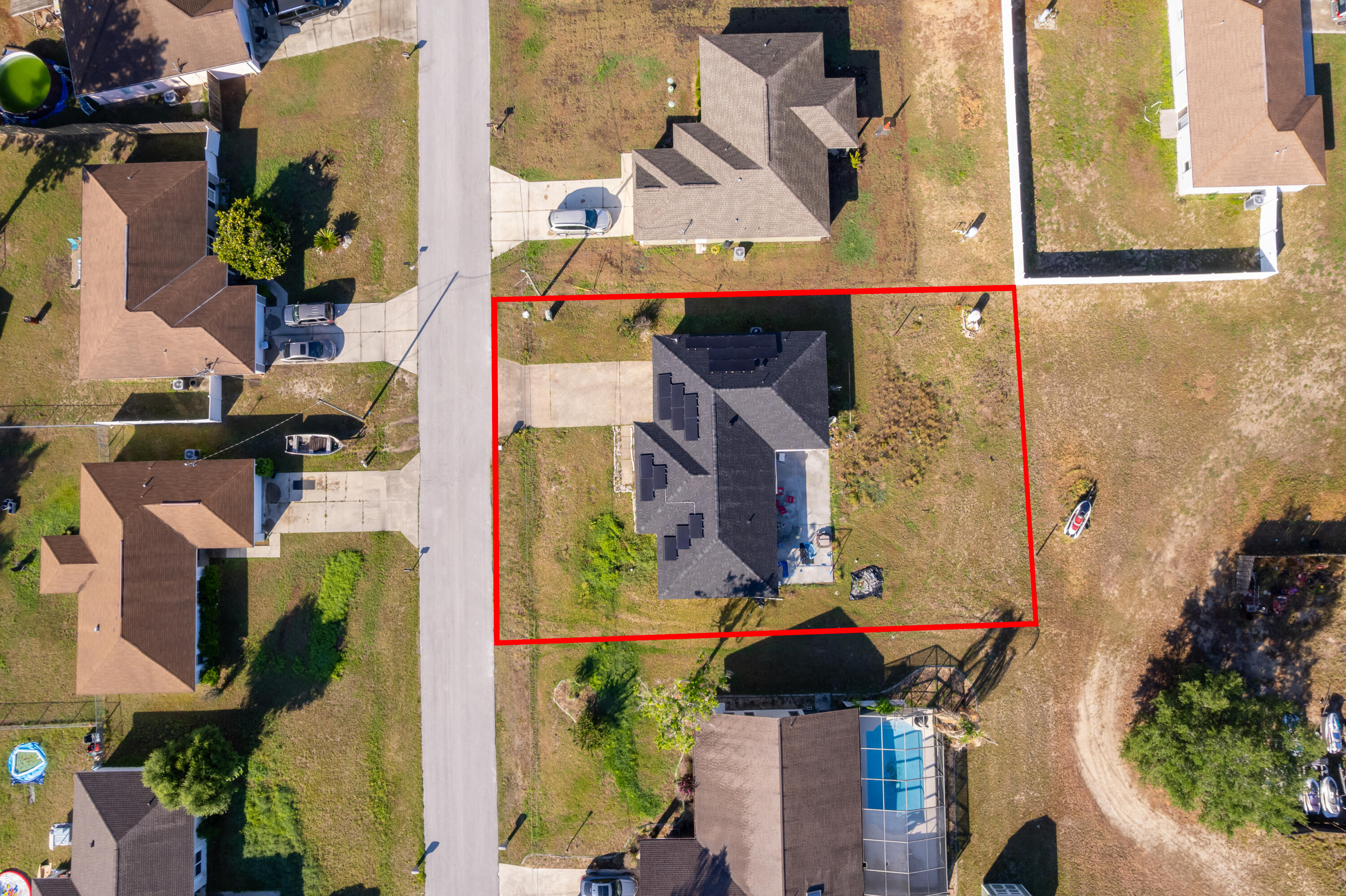 main property photo 28