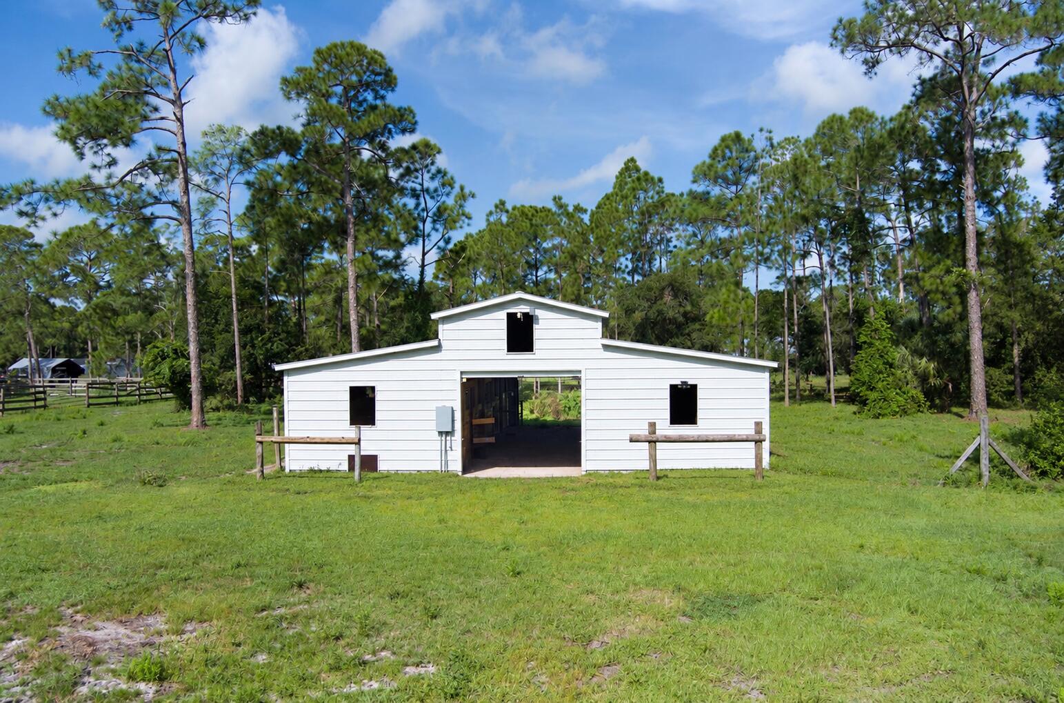 main property photo 14