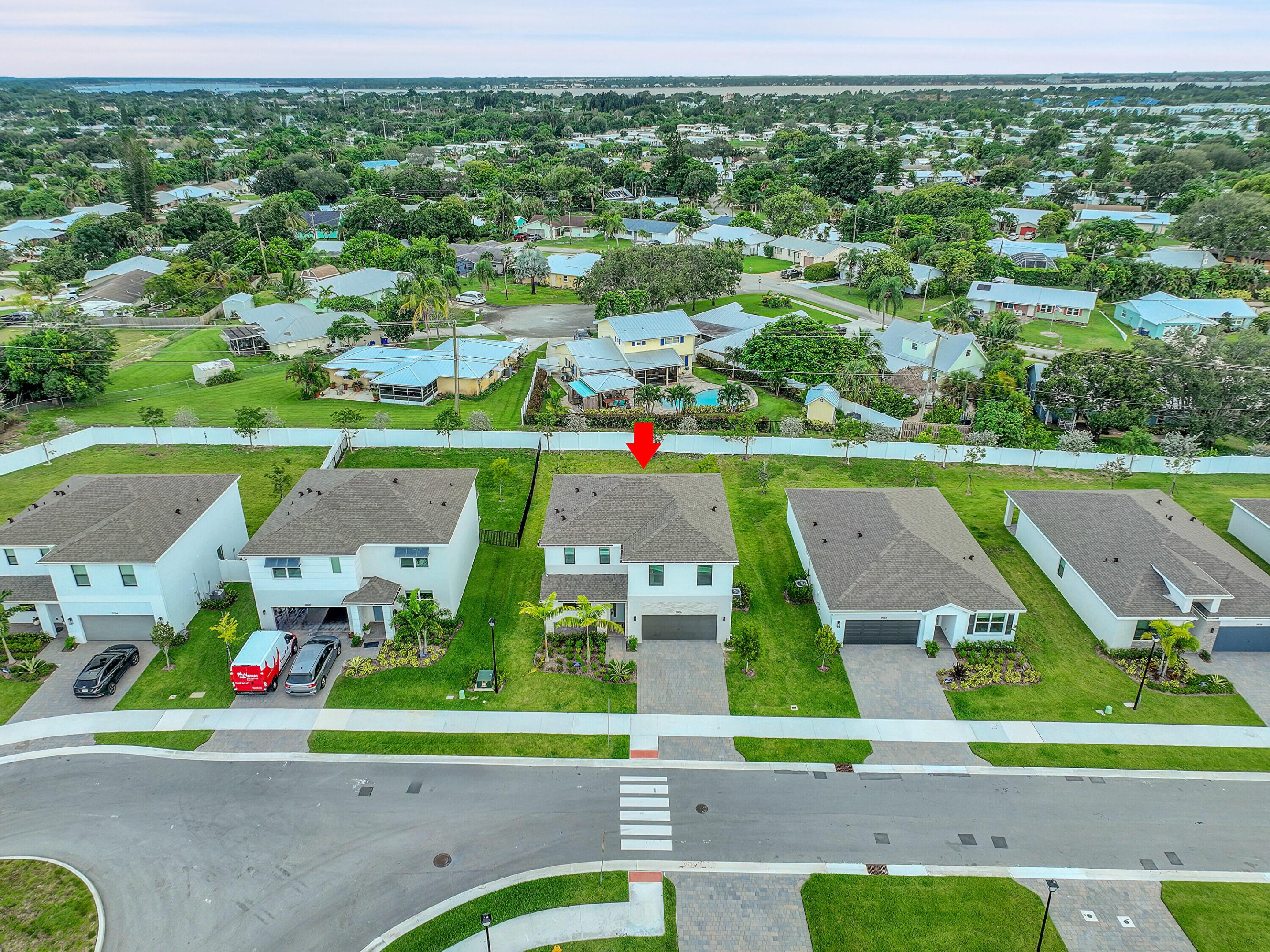main property photo 47