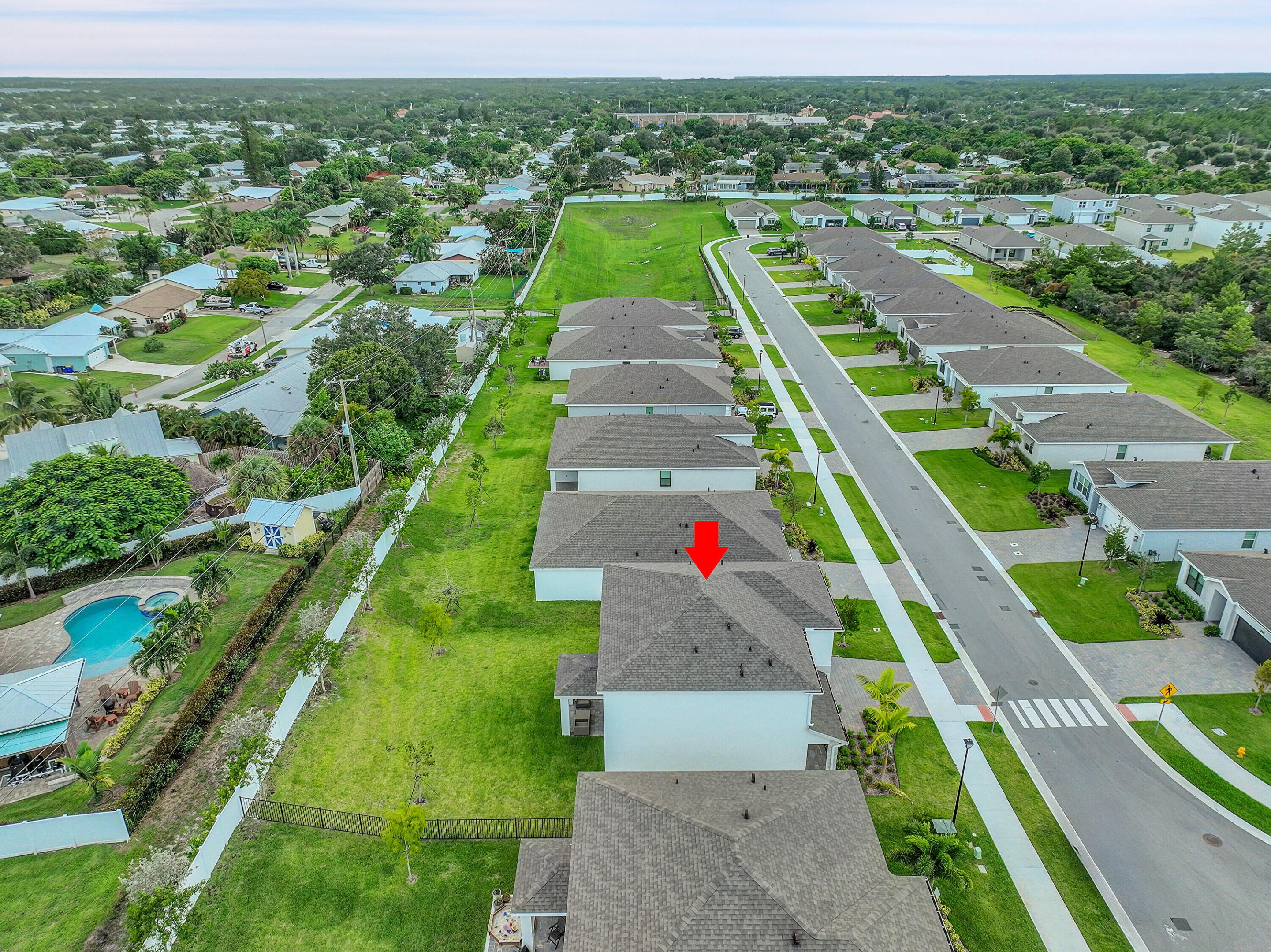 main property photo 50