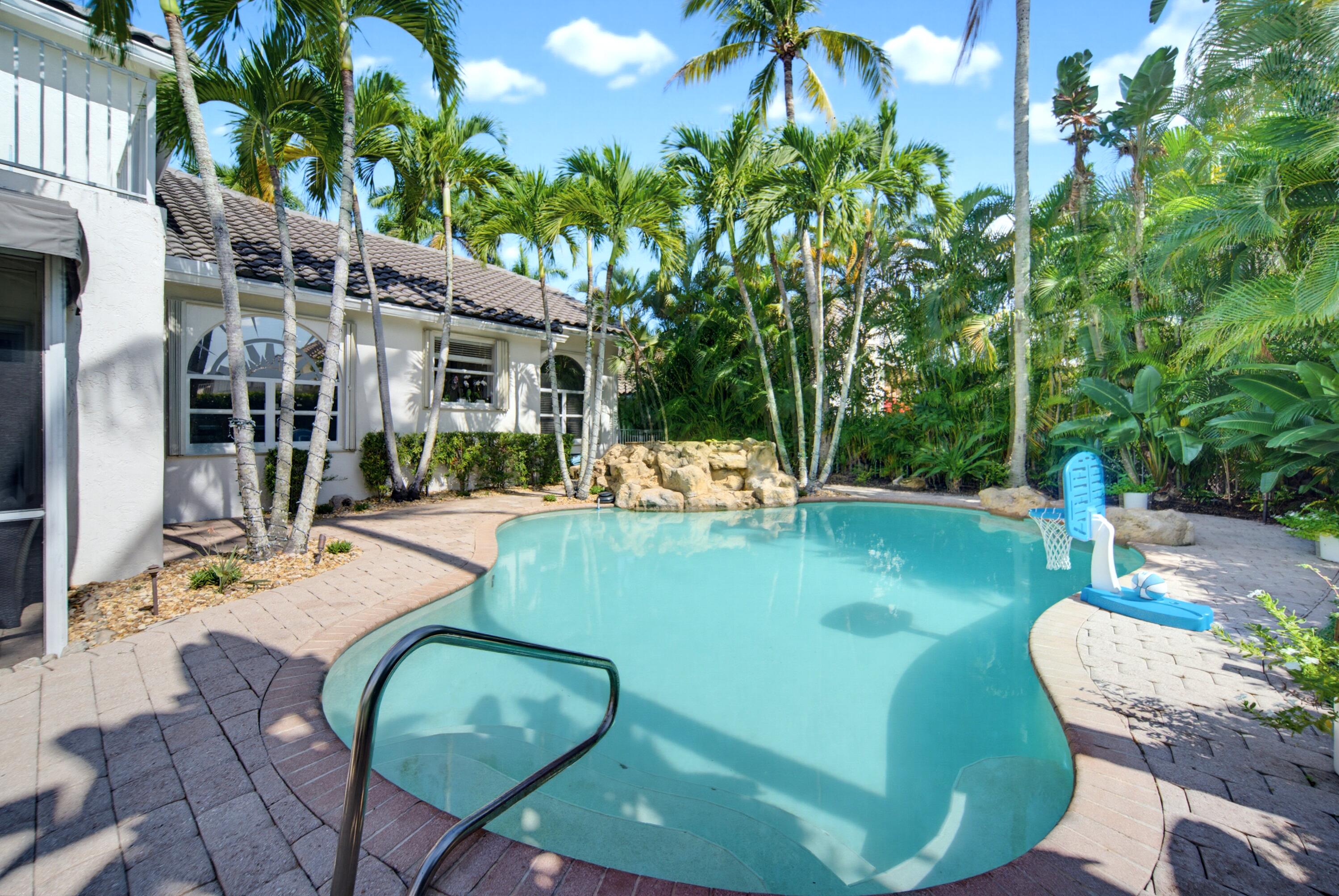 main property photo 43