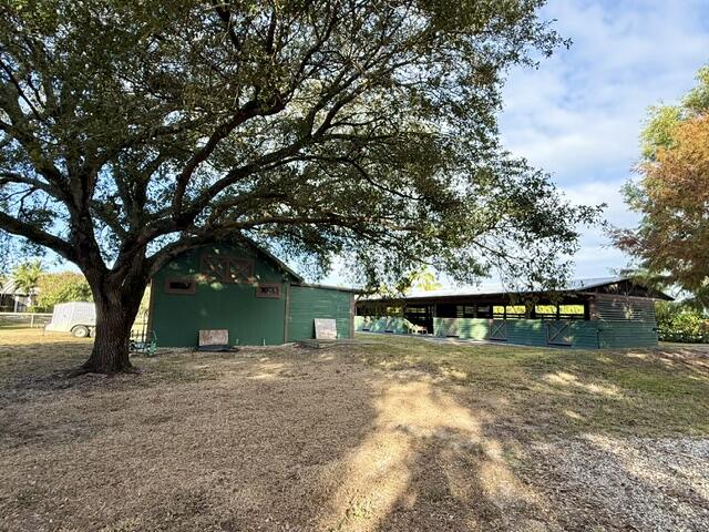 main property photo 16