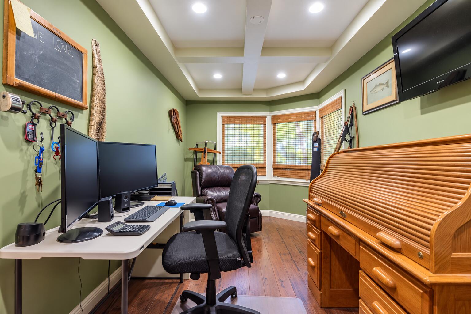 main property photo 10