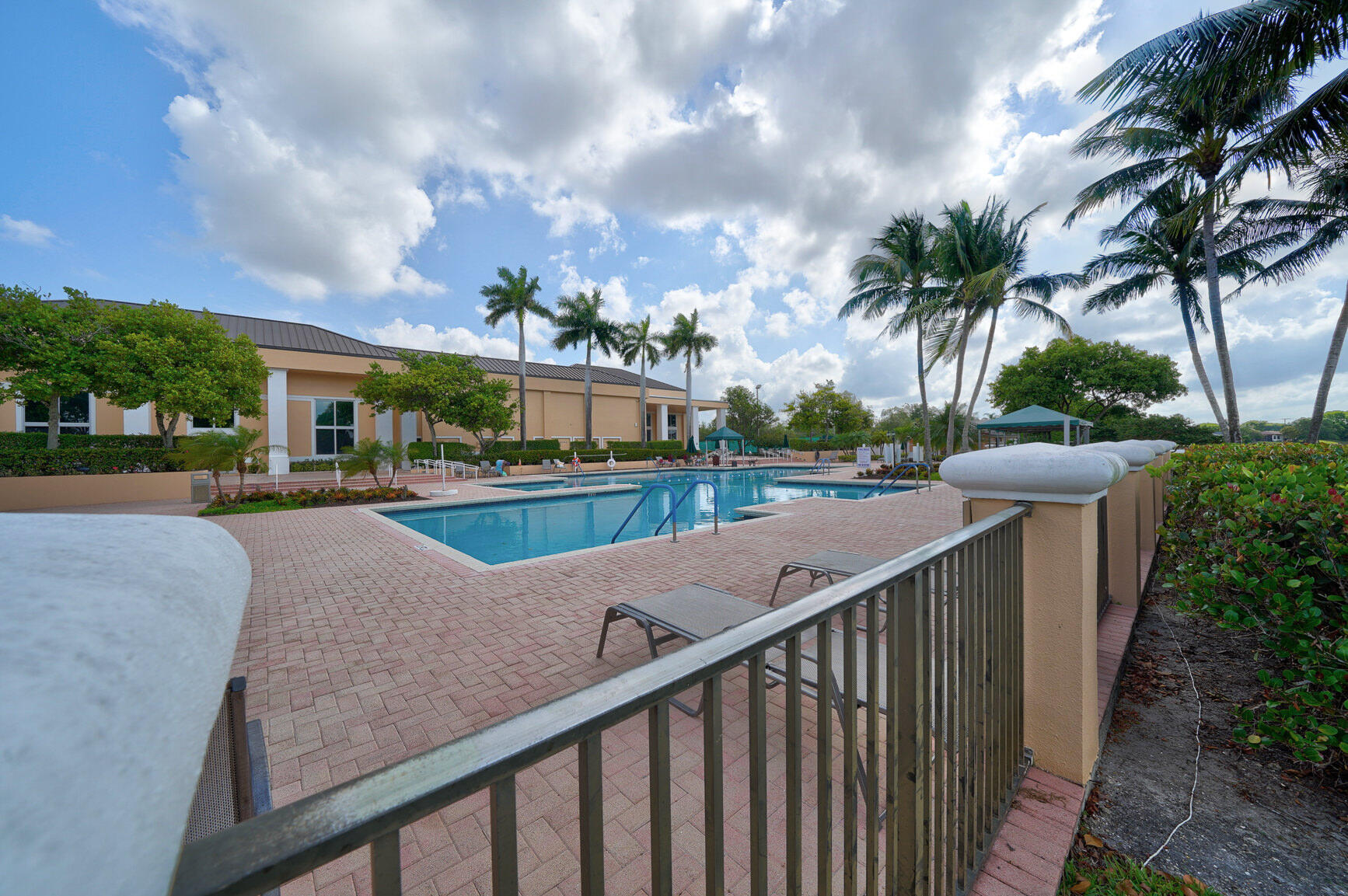 main property photo 49