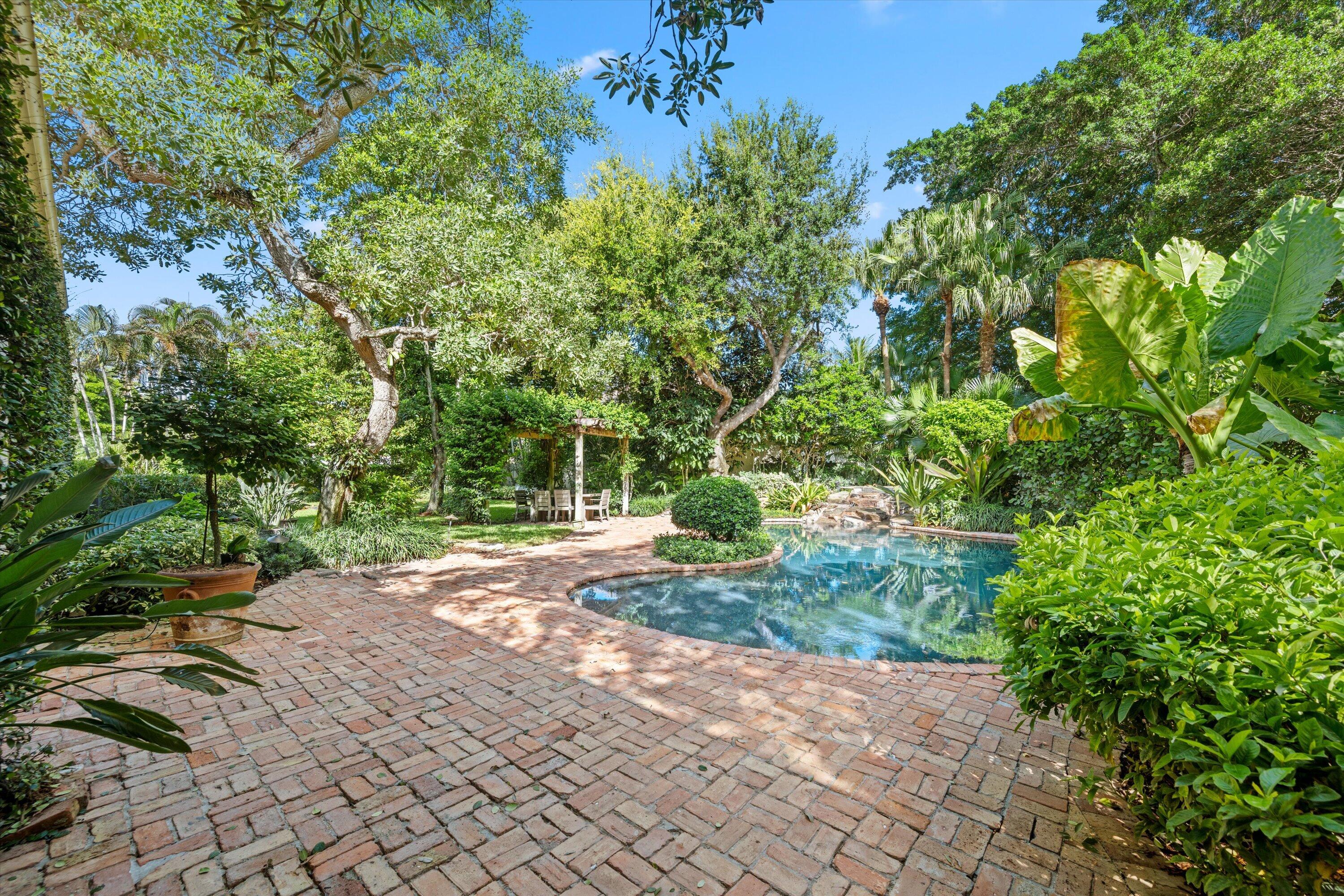 main property photo 37