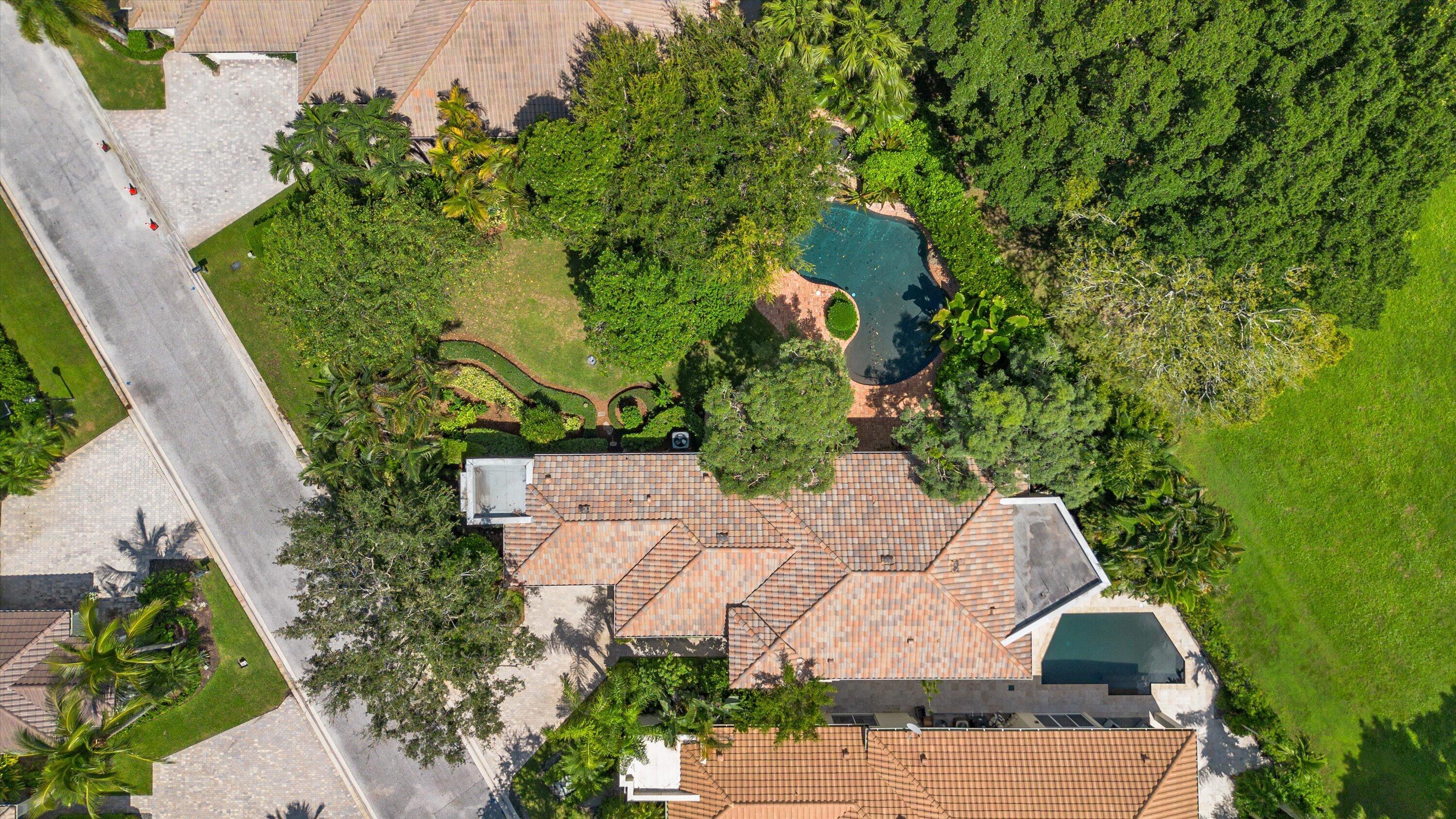 main property photo 45