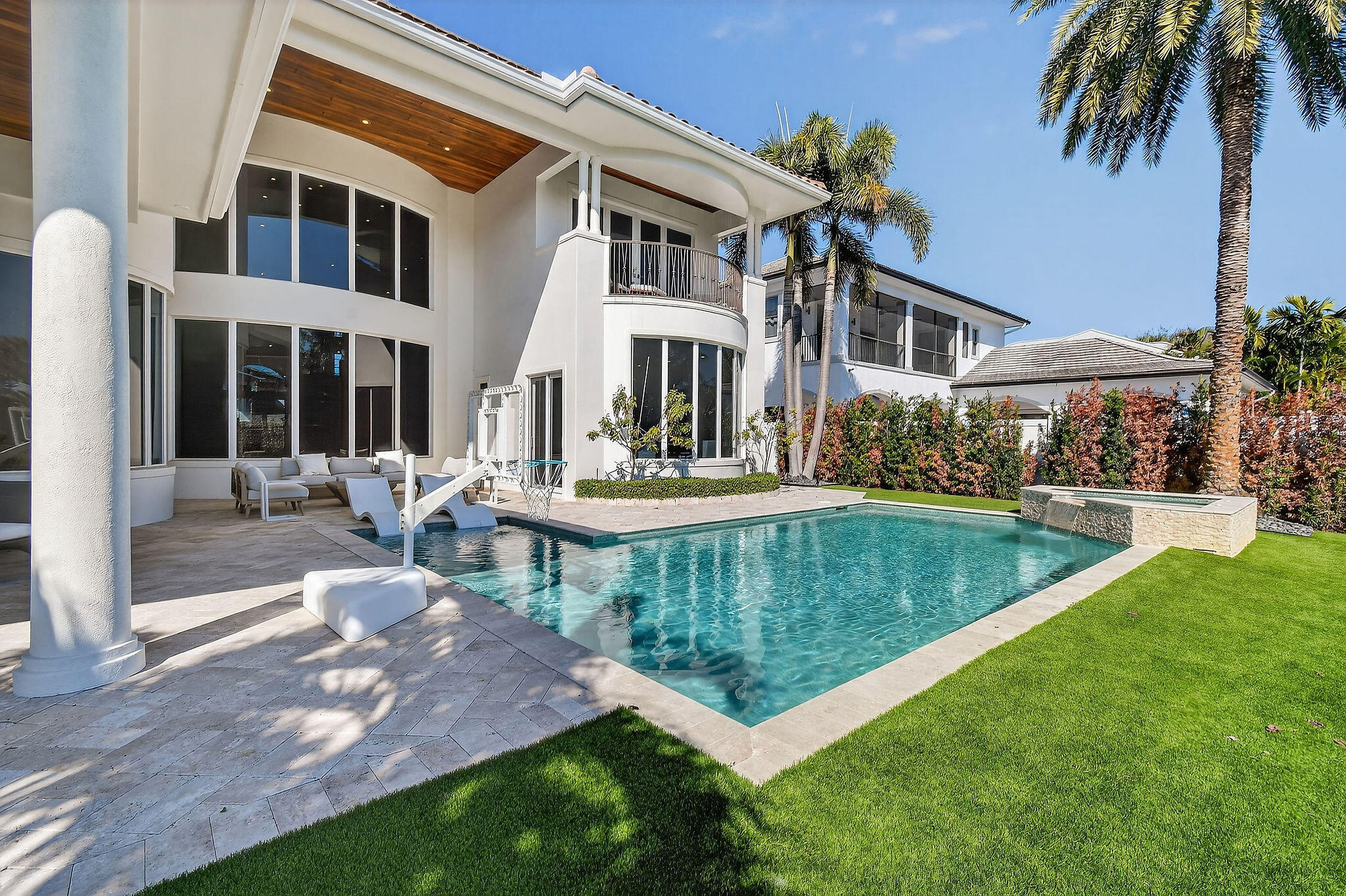 main property photo 54