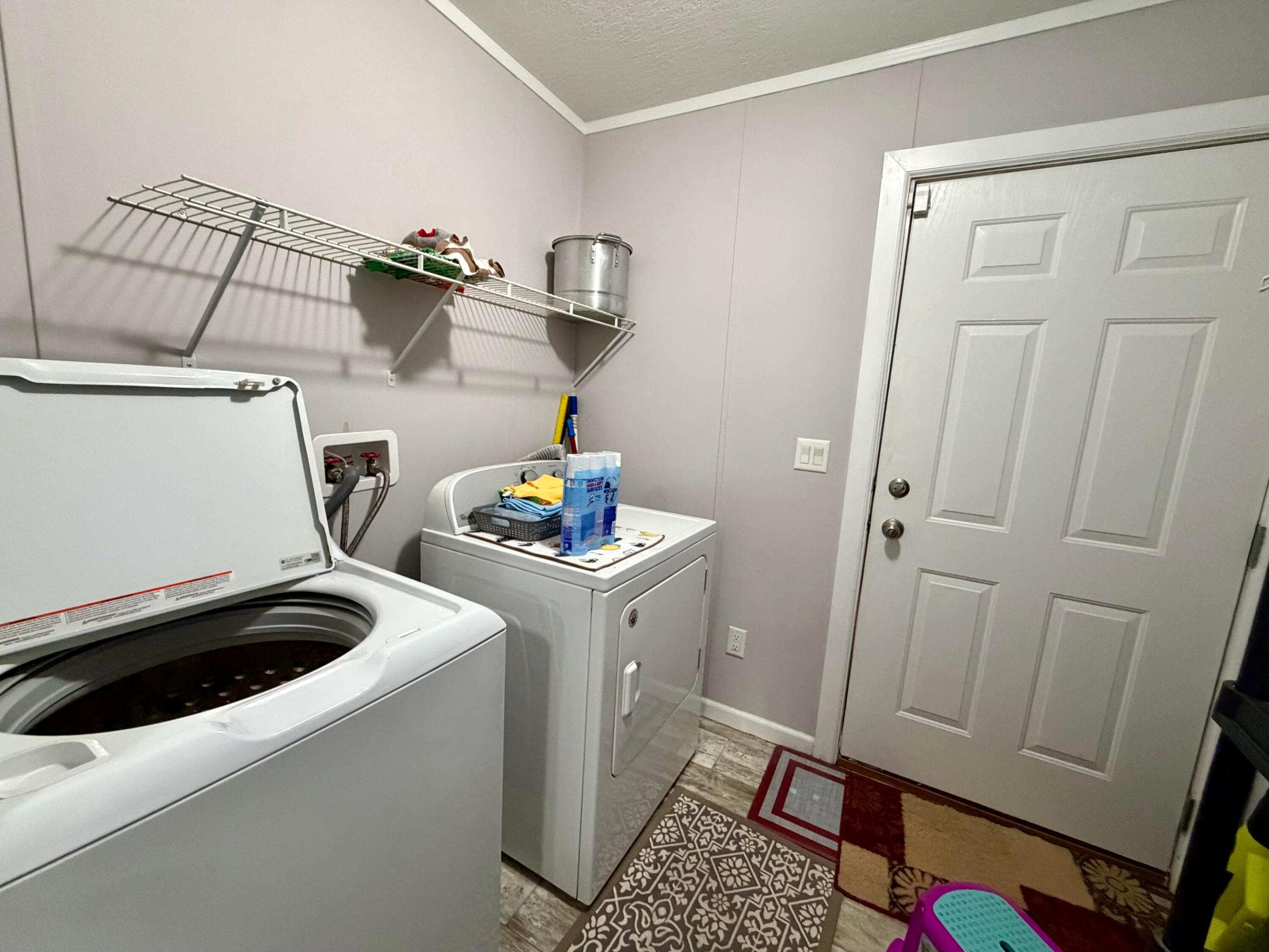 main property photo 18