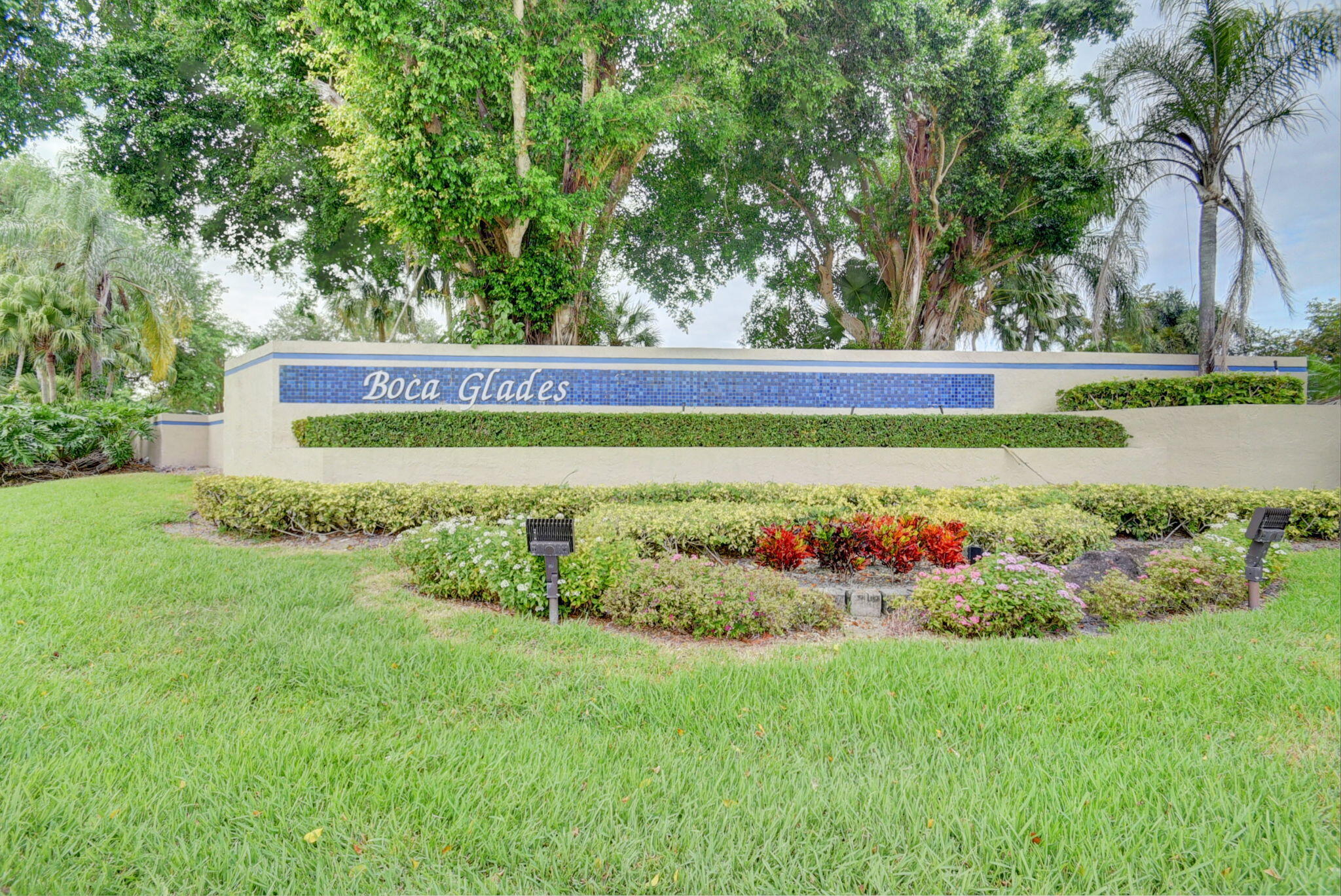 main property photo 60