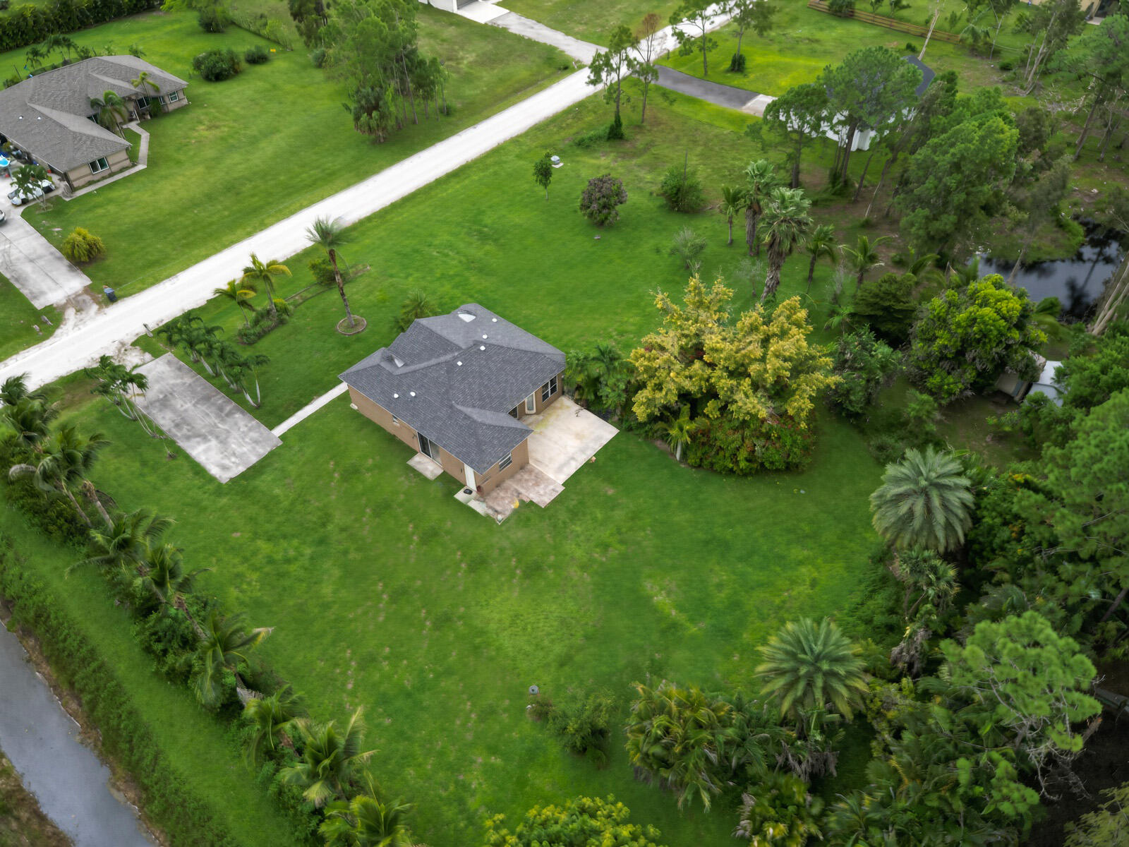 main property photo 49