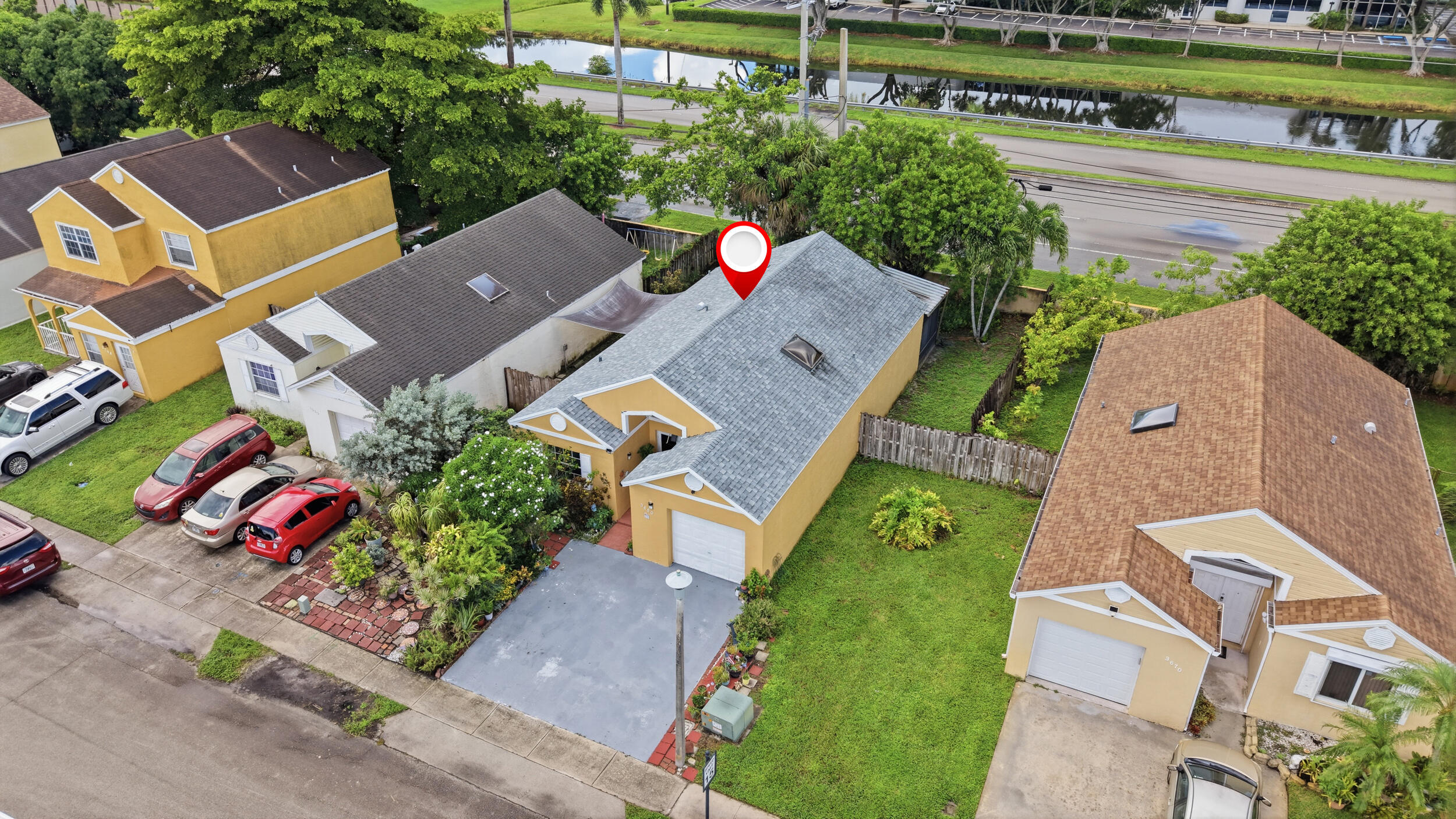 main property photo 23