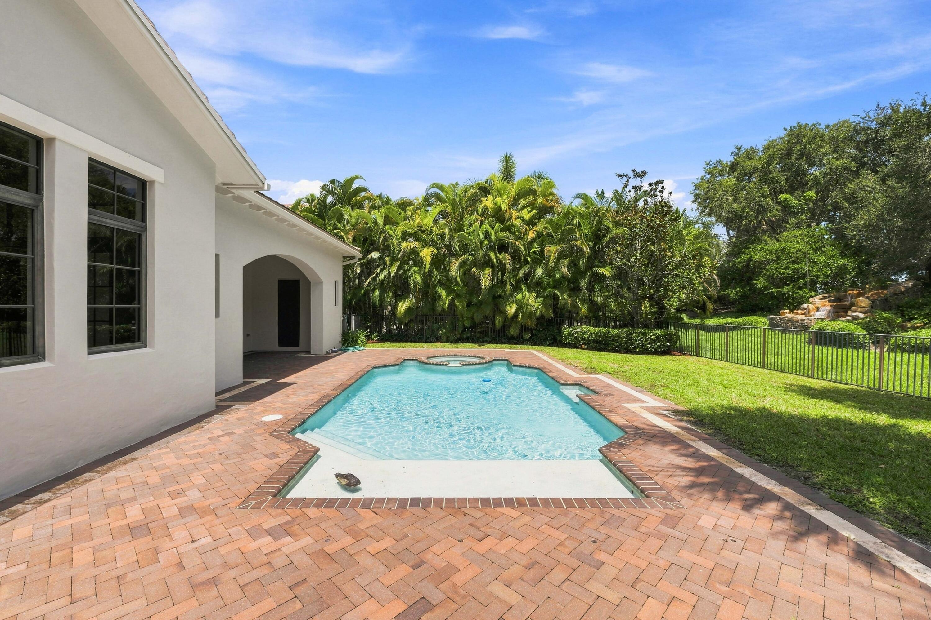 main property photo 40