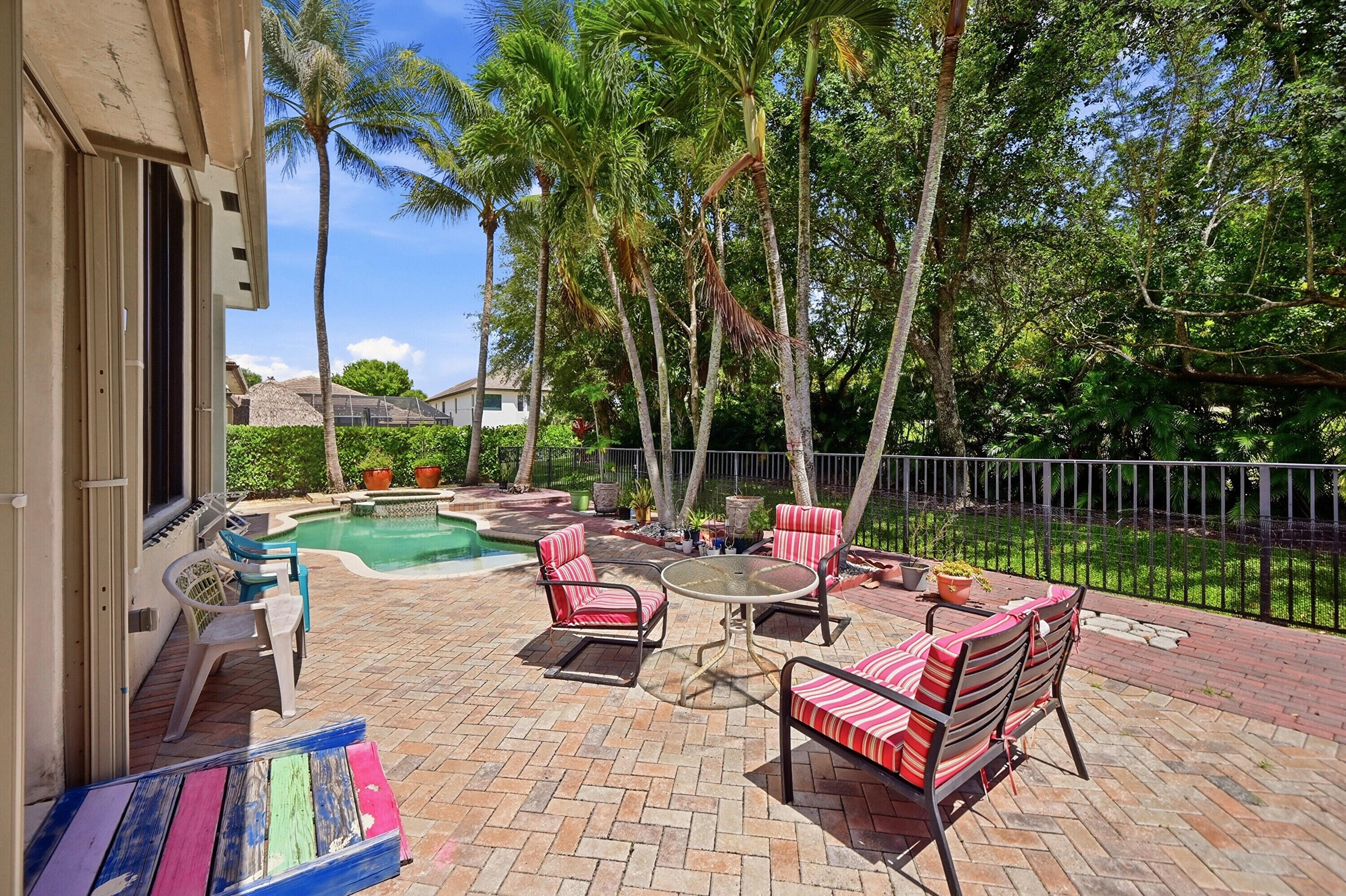 main property photo 12