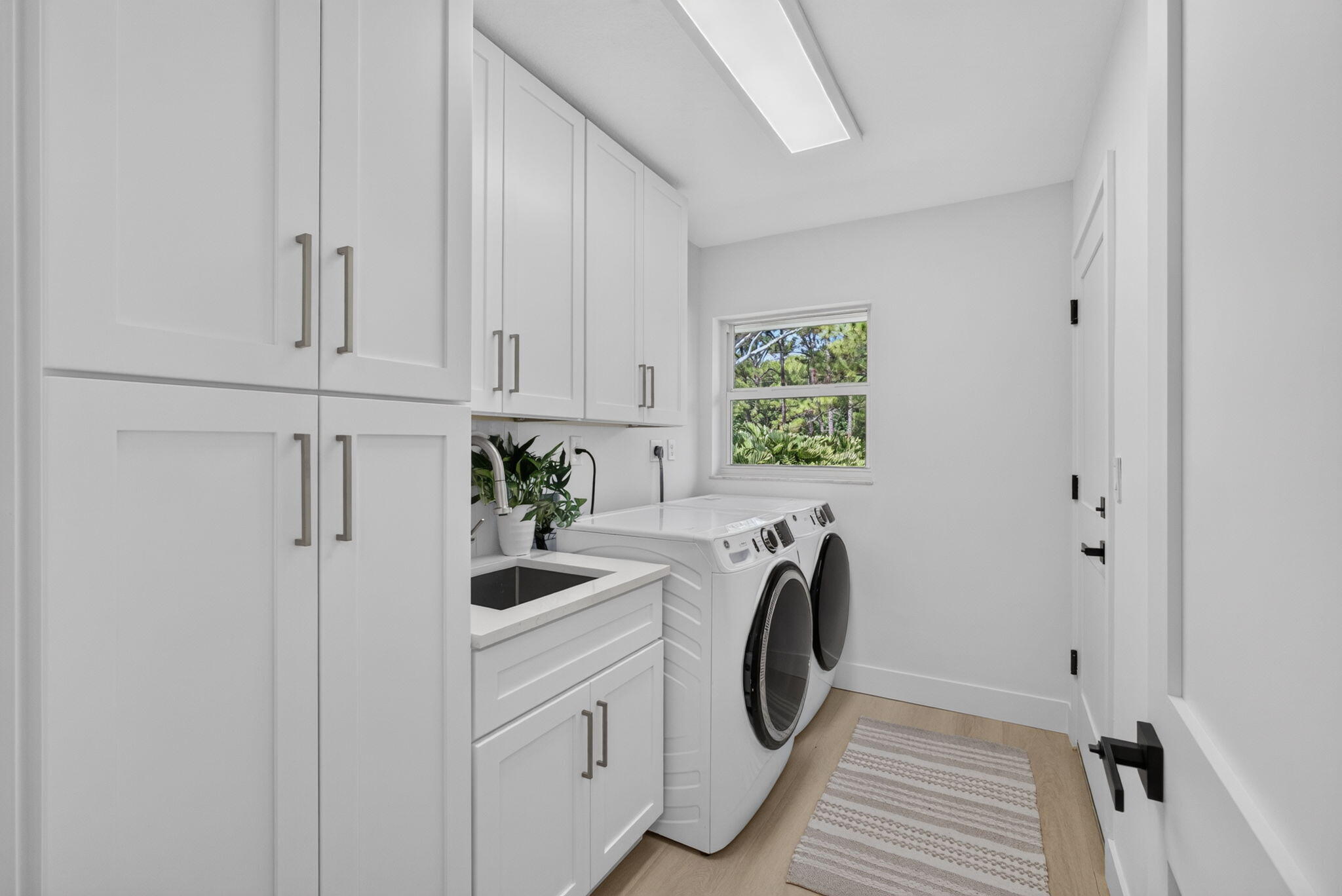 main property photo 78