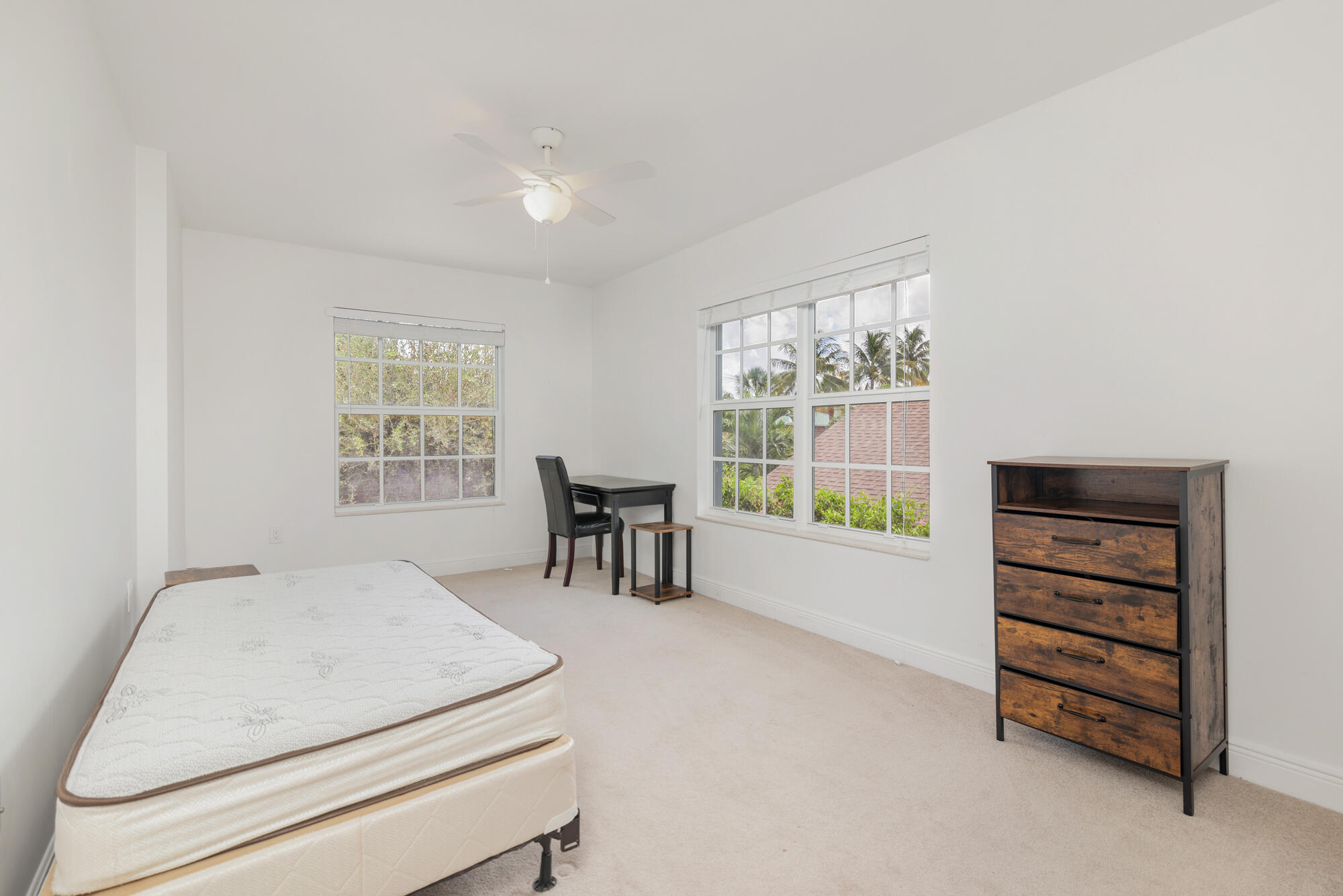 main property photo 70