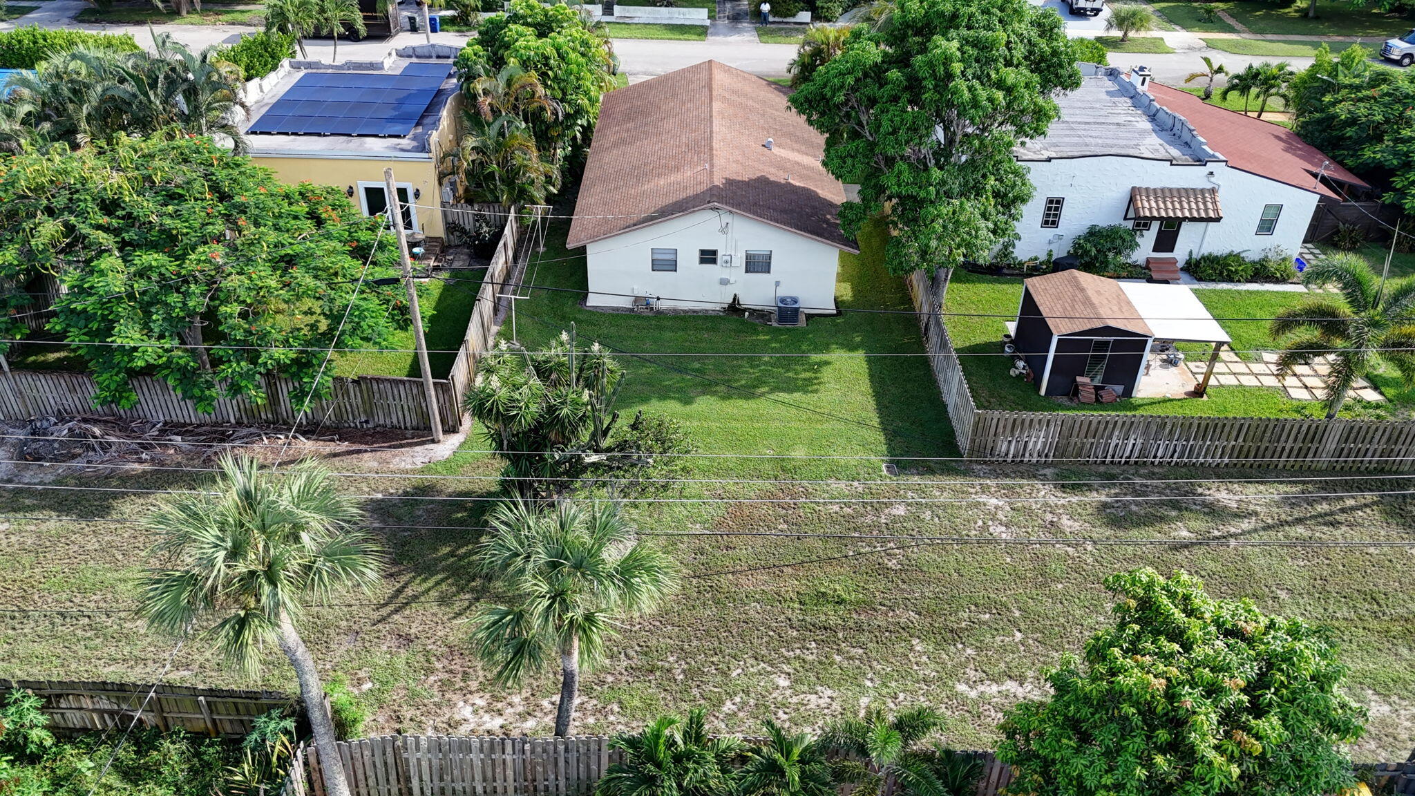 main property photo 20