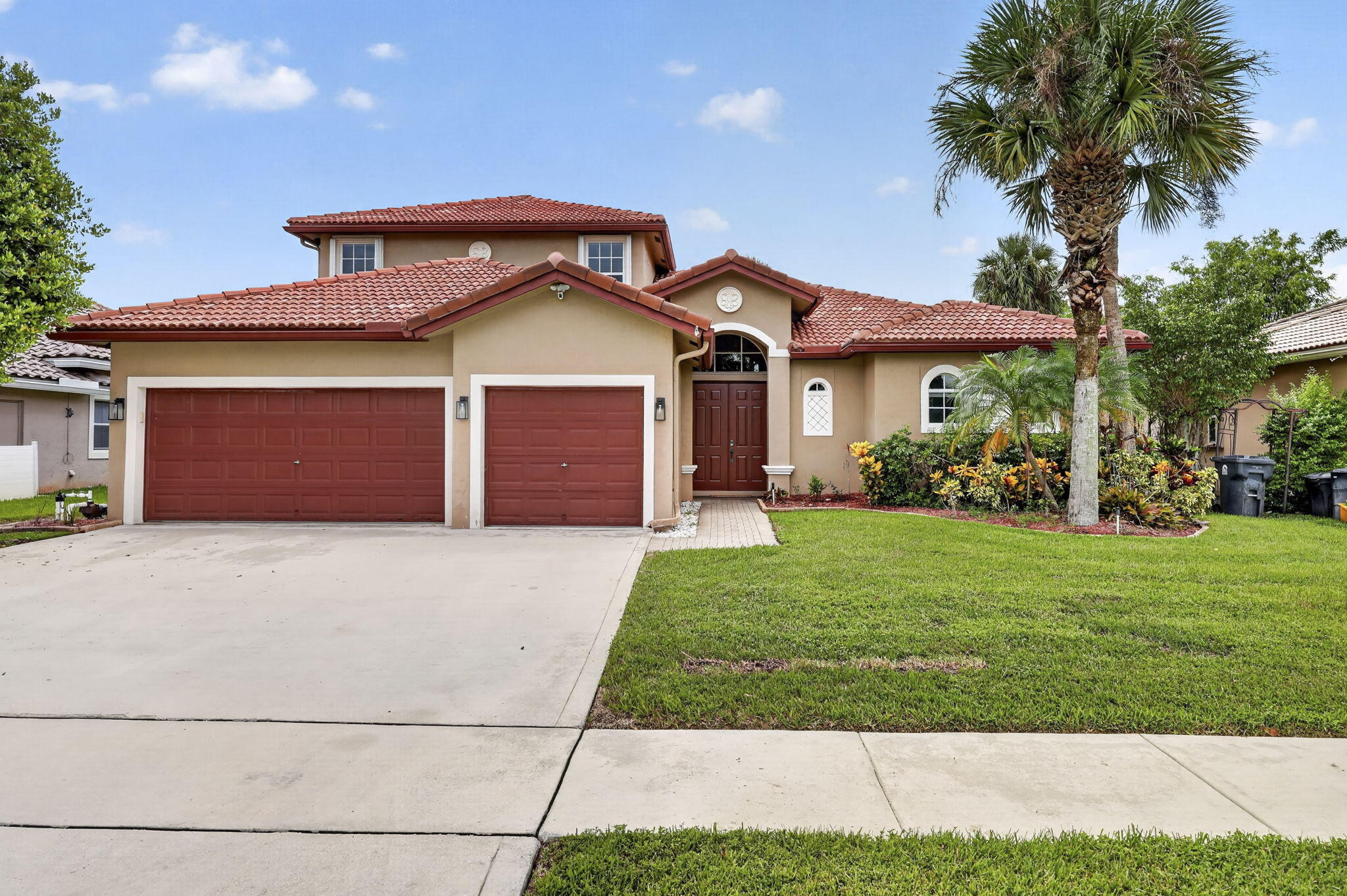 main property photo 10