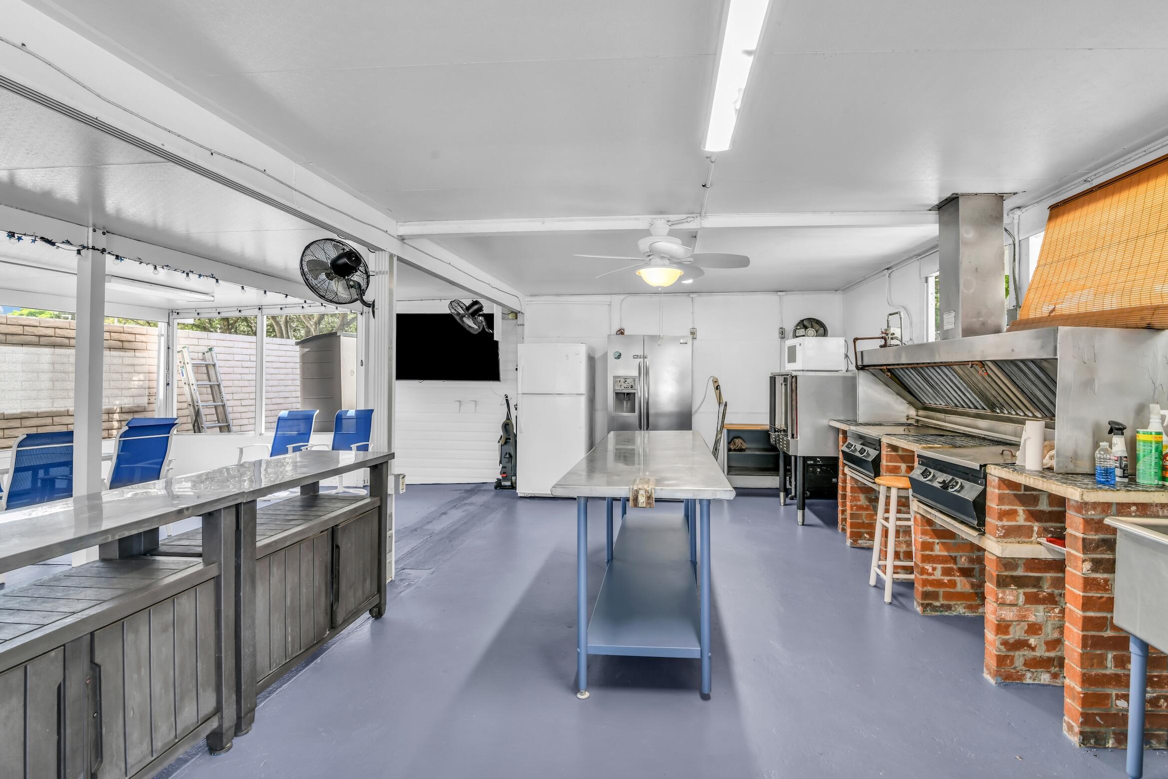 main property photo 44