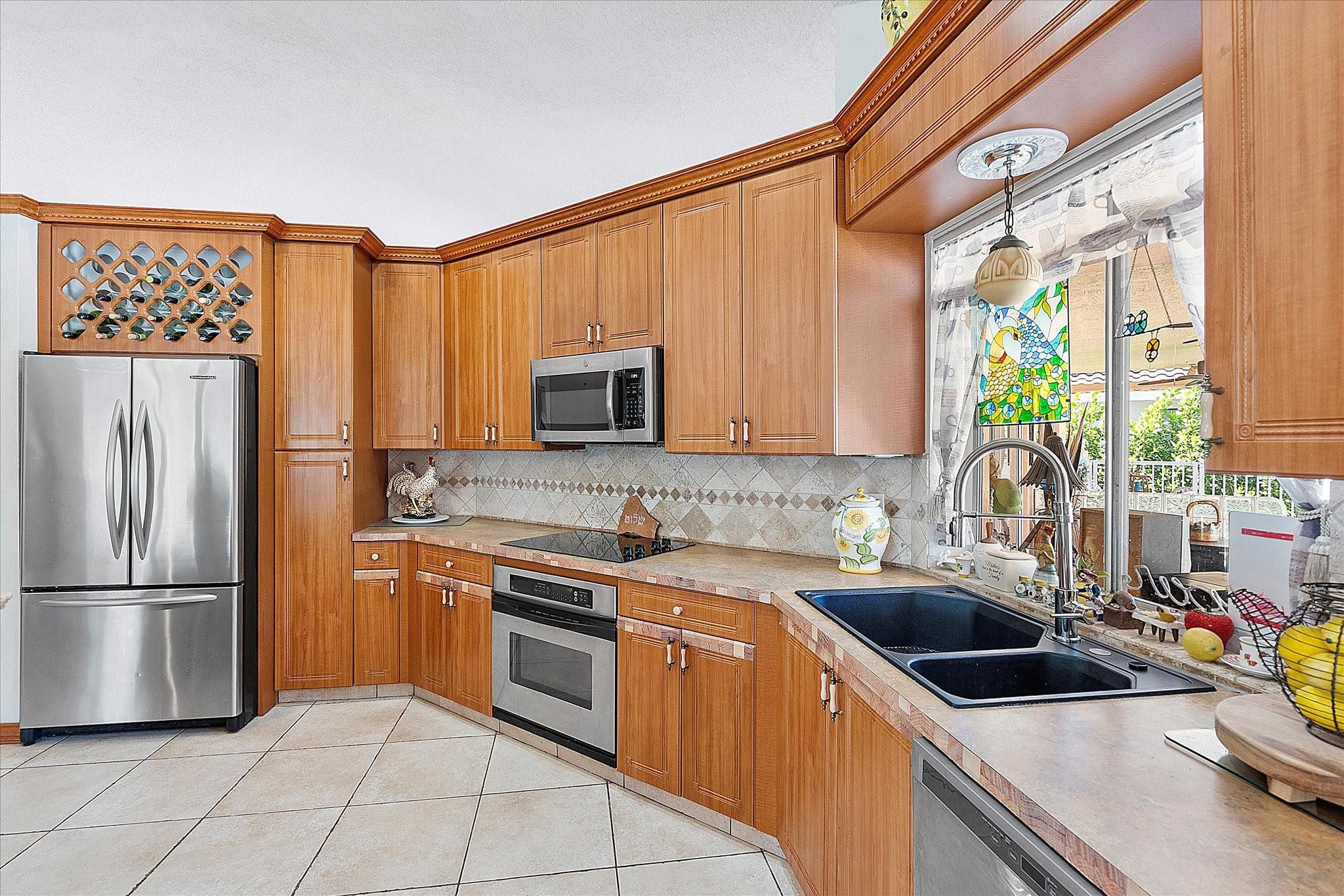 main property photo 20
