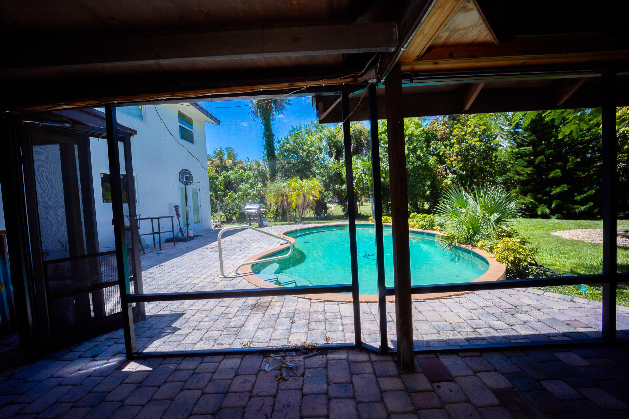 main property photo 42