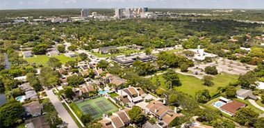 image of property with 4 Bed | 3 Bath | 2,200 Sqft