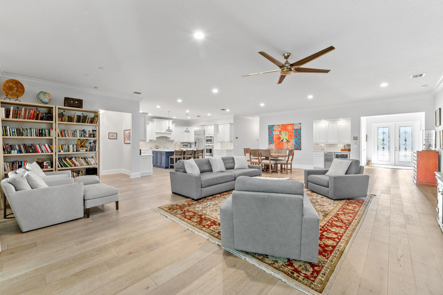 main property photo 11