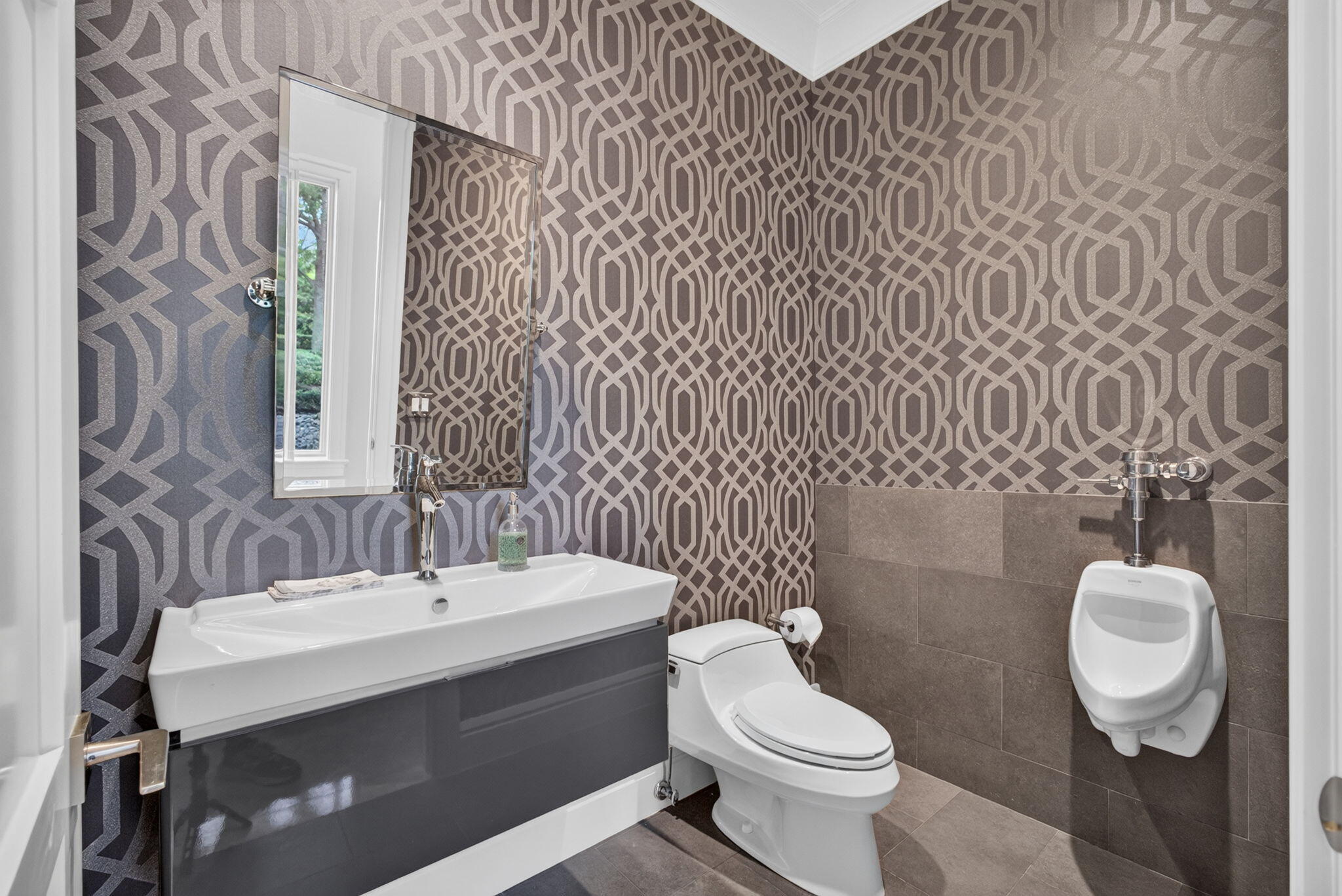 main property photo 66