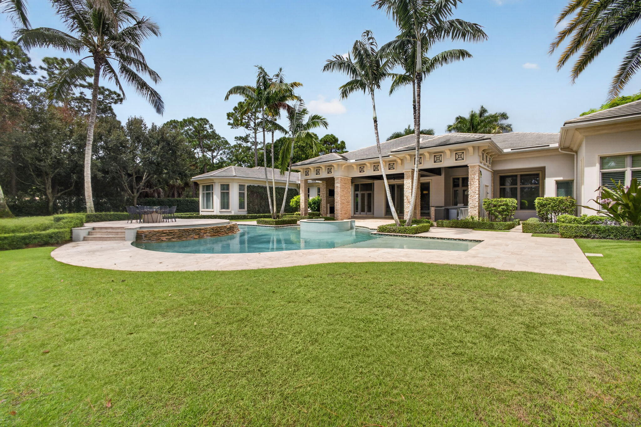 main property photo 90