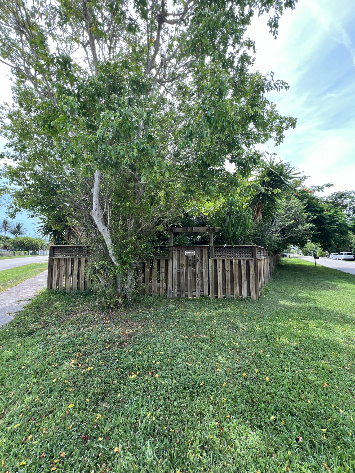 main property photo 73