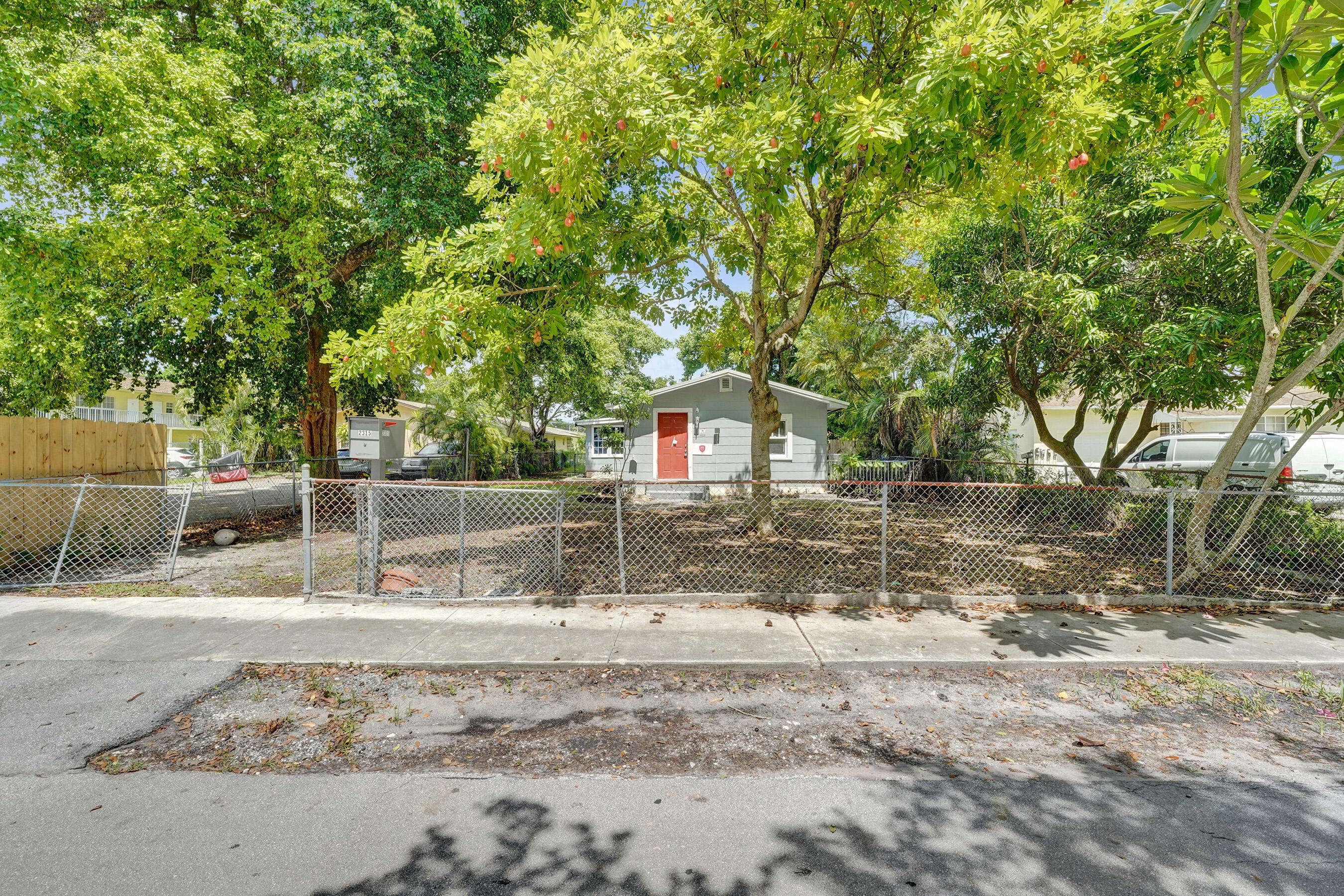 main property photo 21