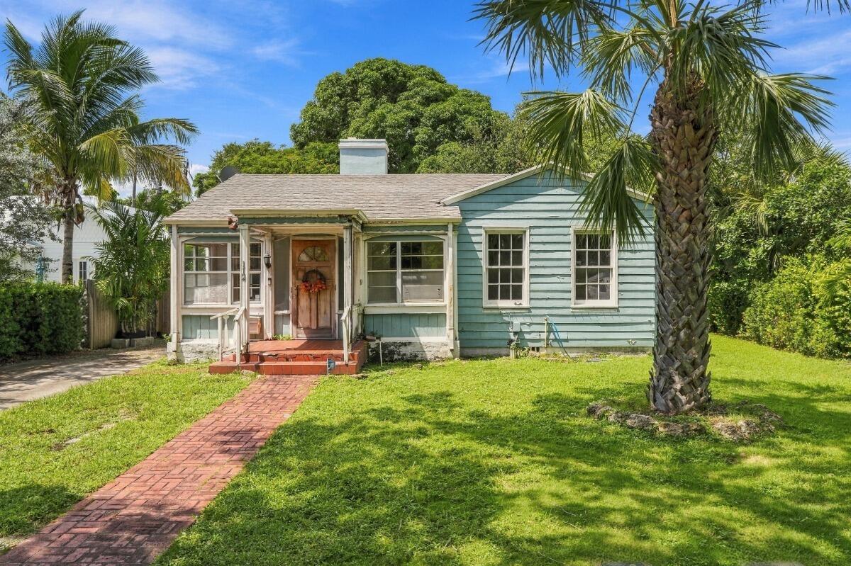 main property photo 13