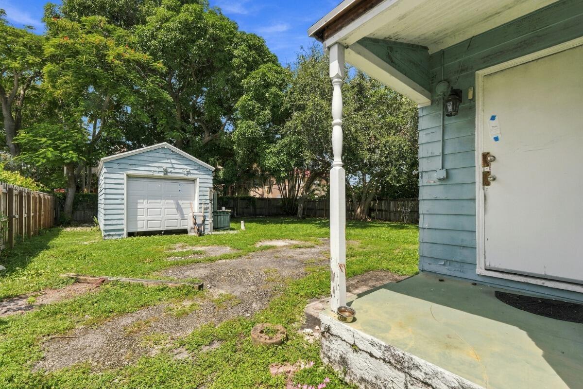 main property photo 34