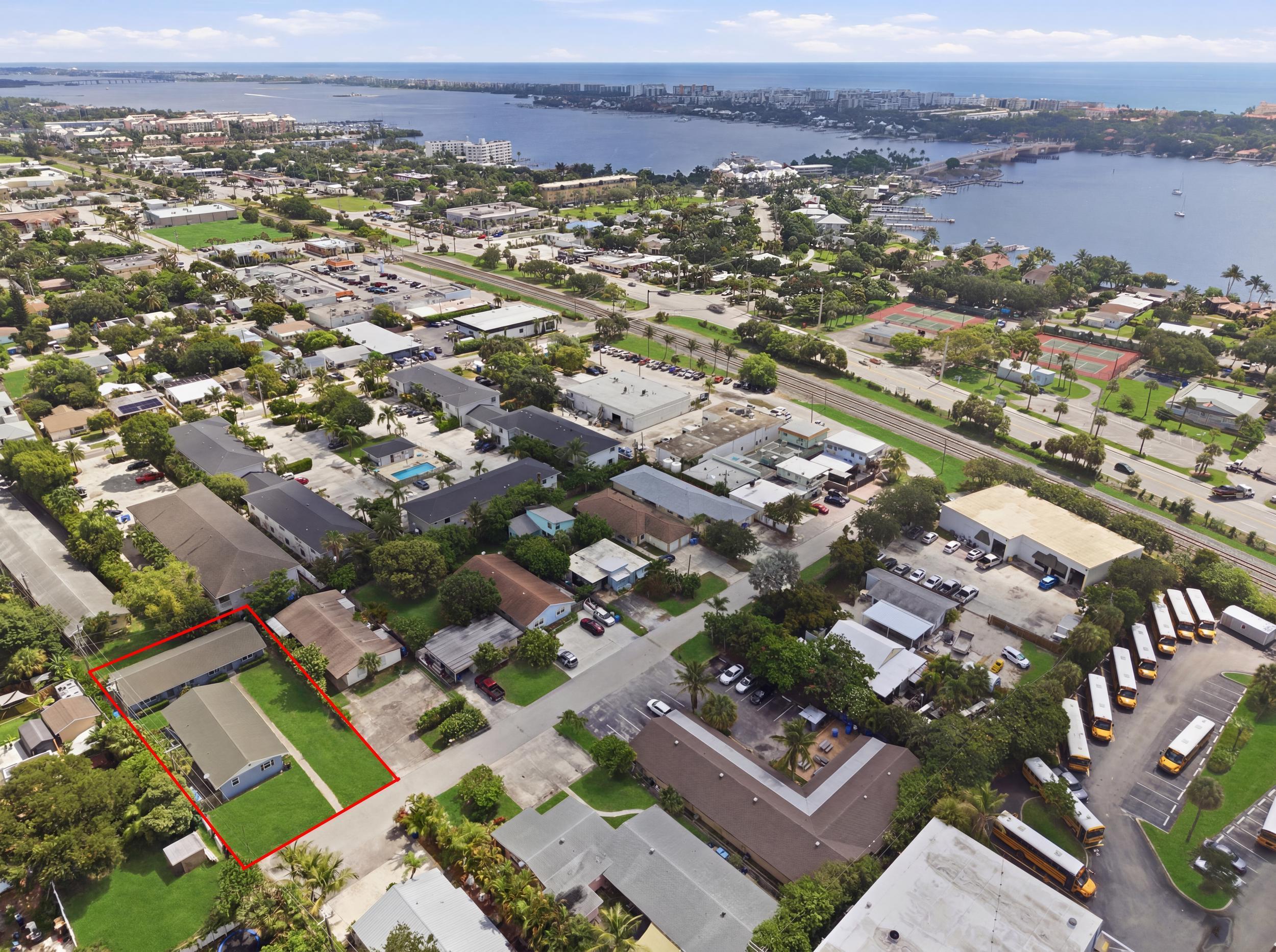 main property photo 24