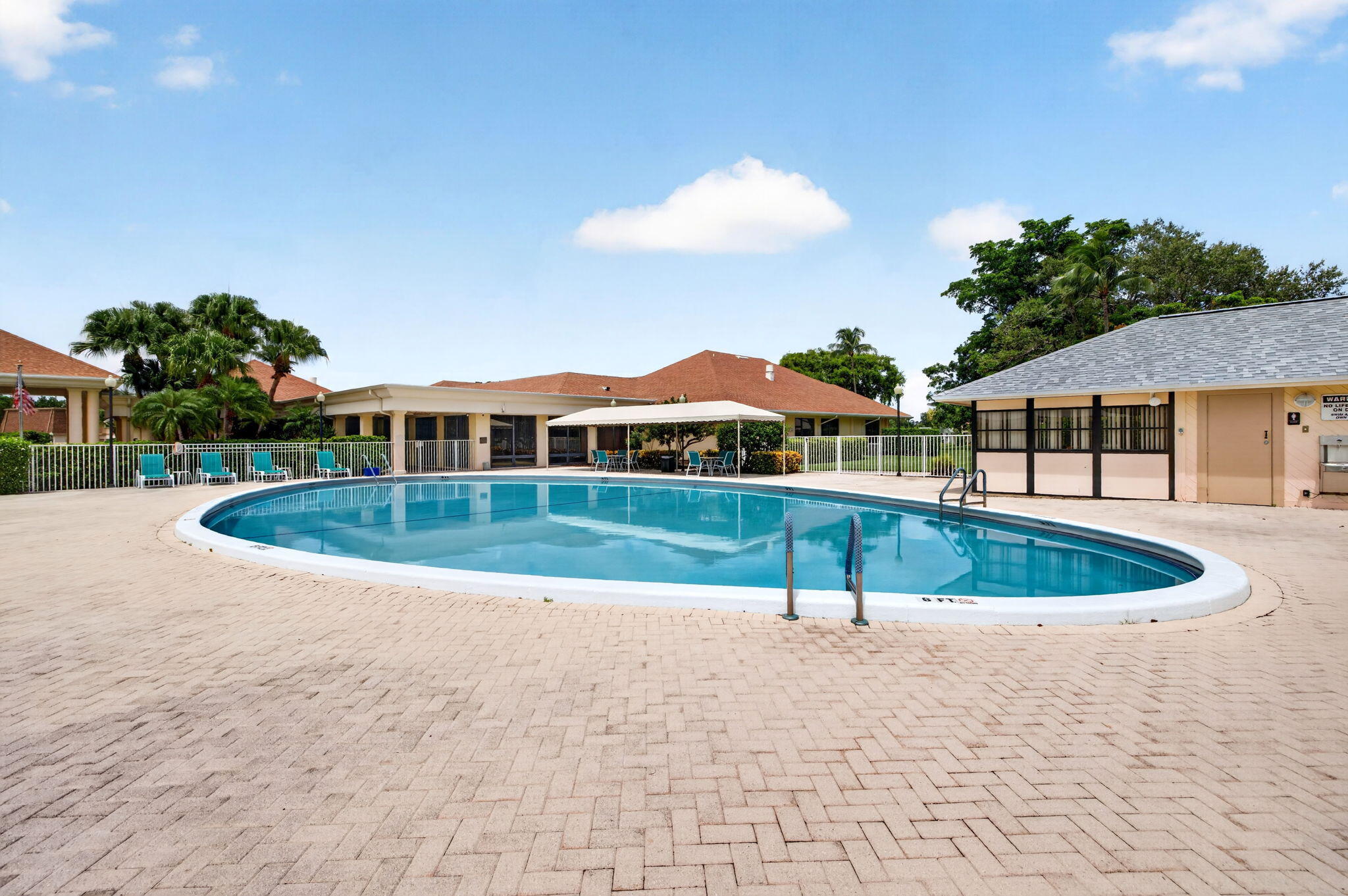 main property photo 74