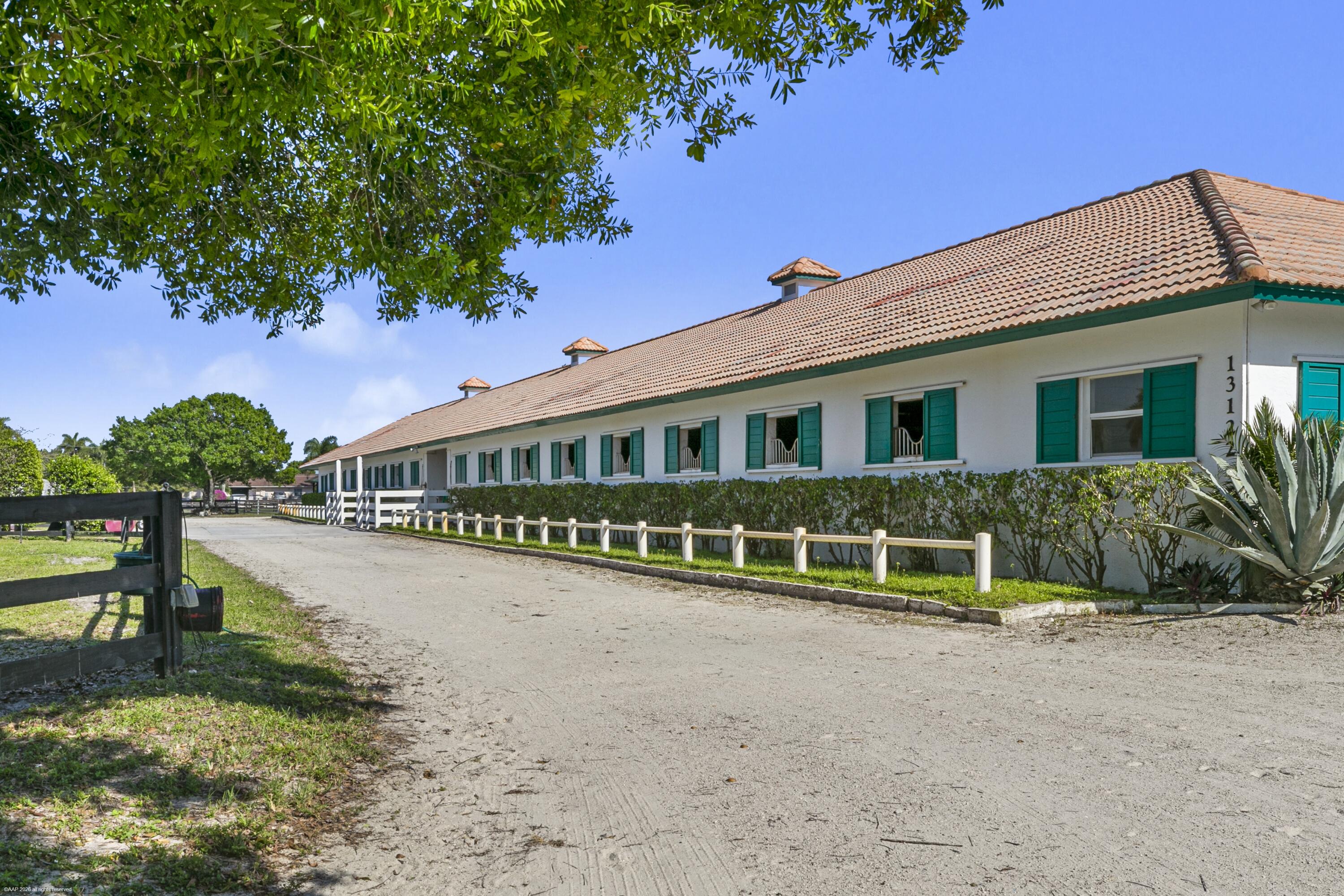 main property photo 13