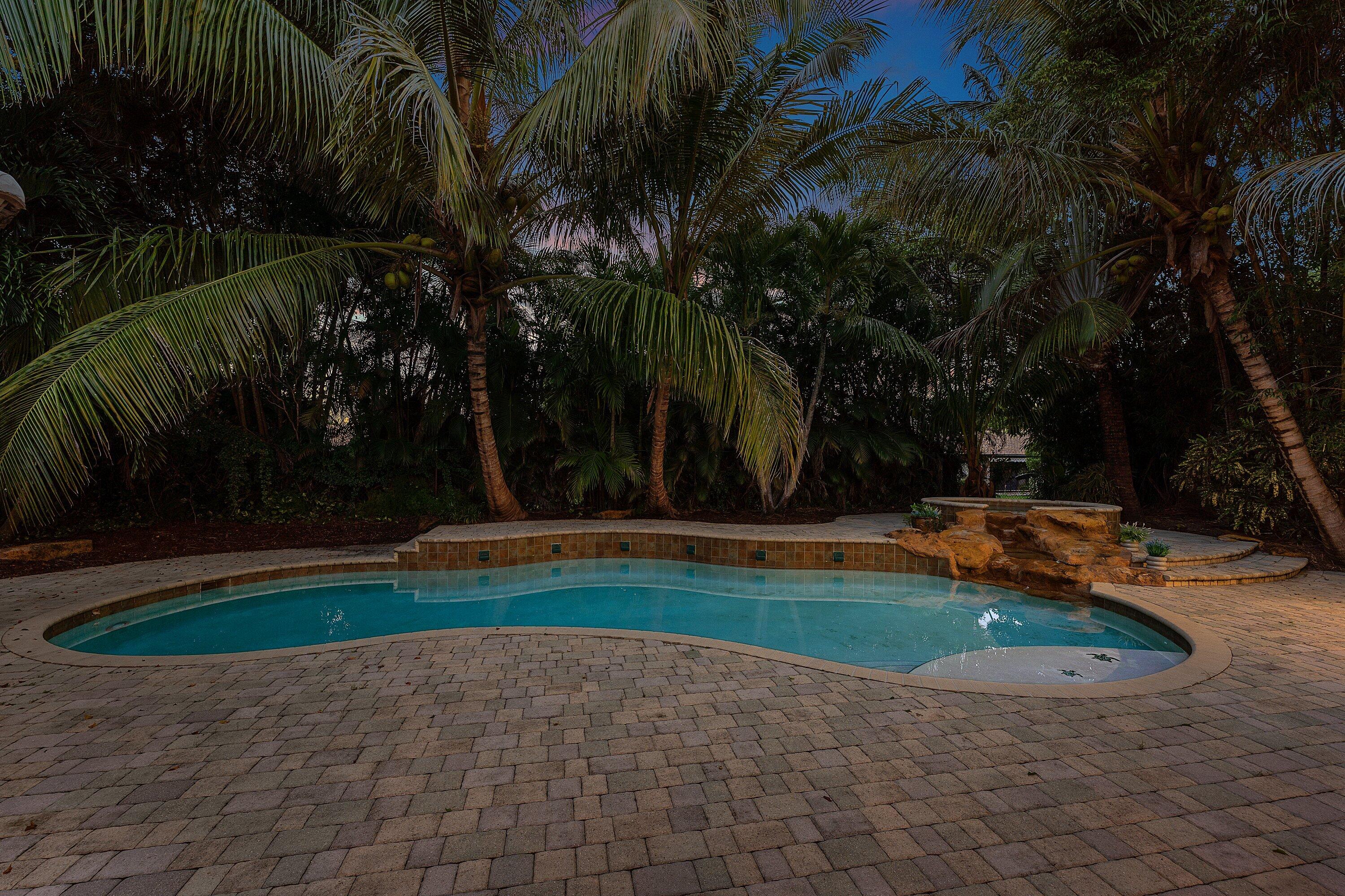 main property photo 50