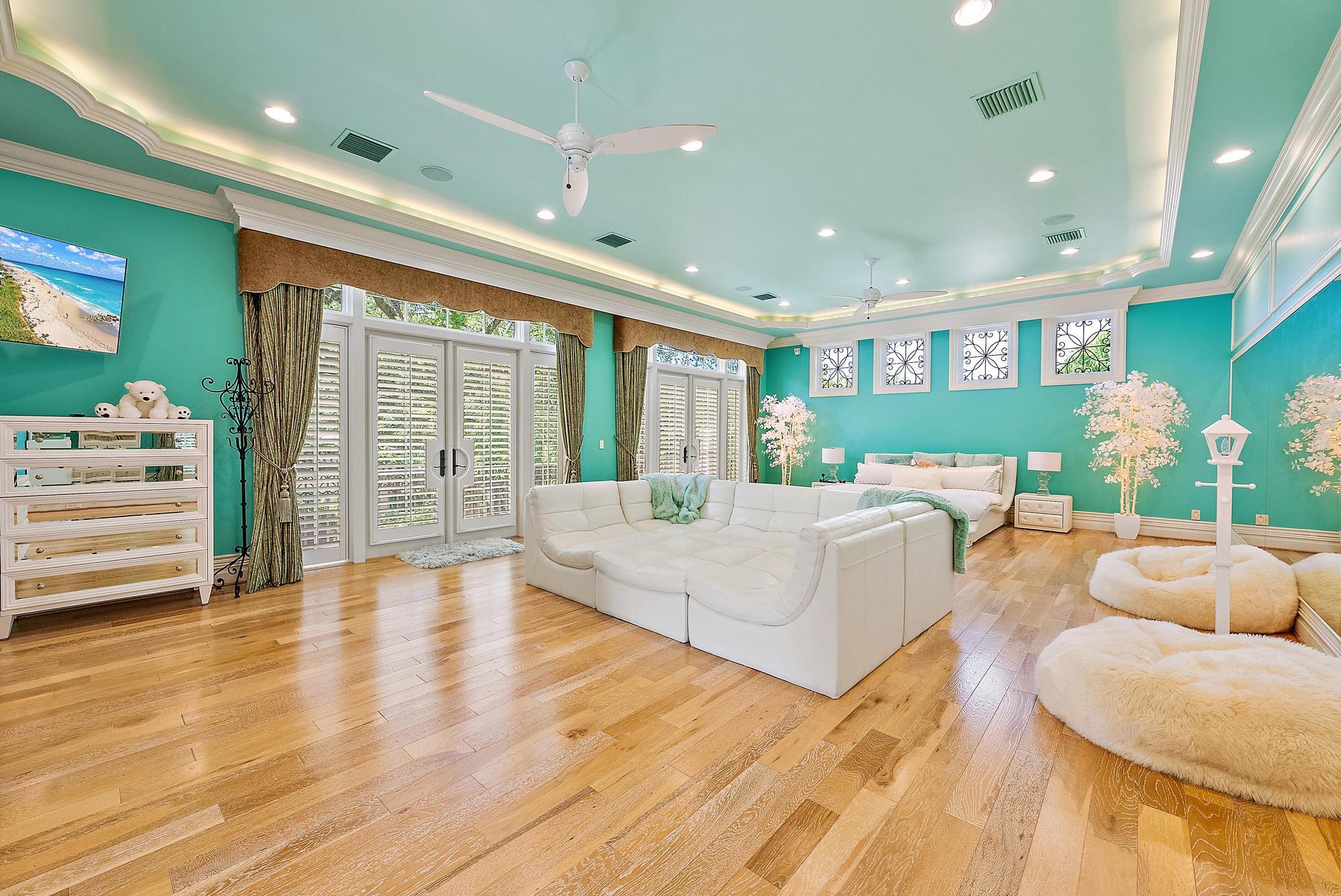 main property photo 66