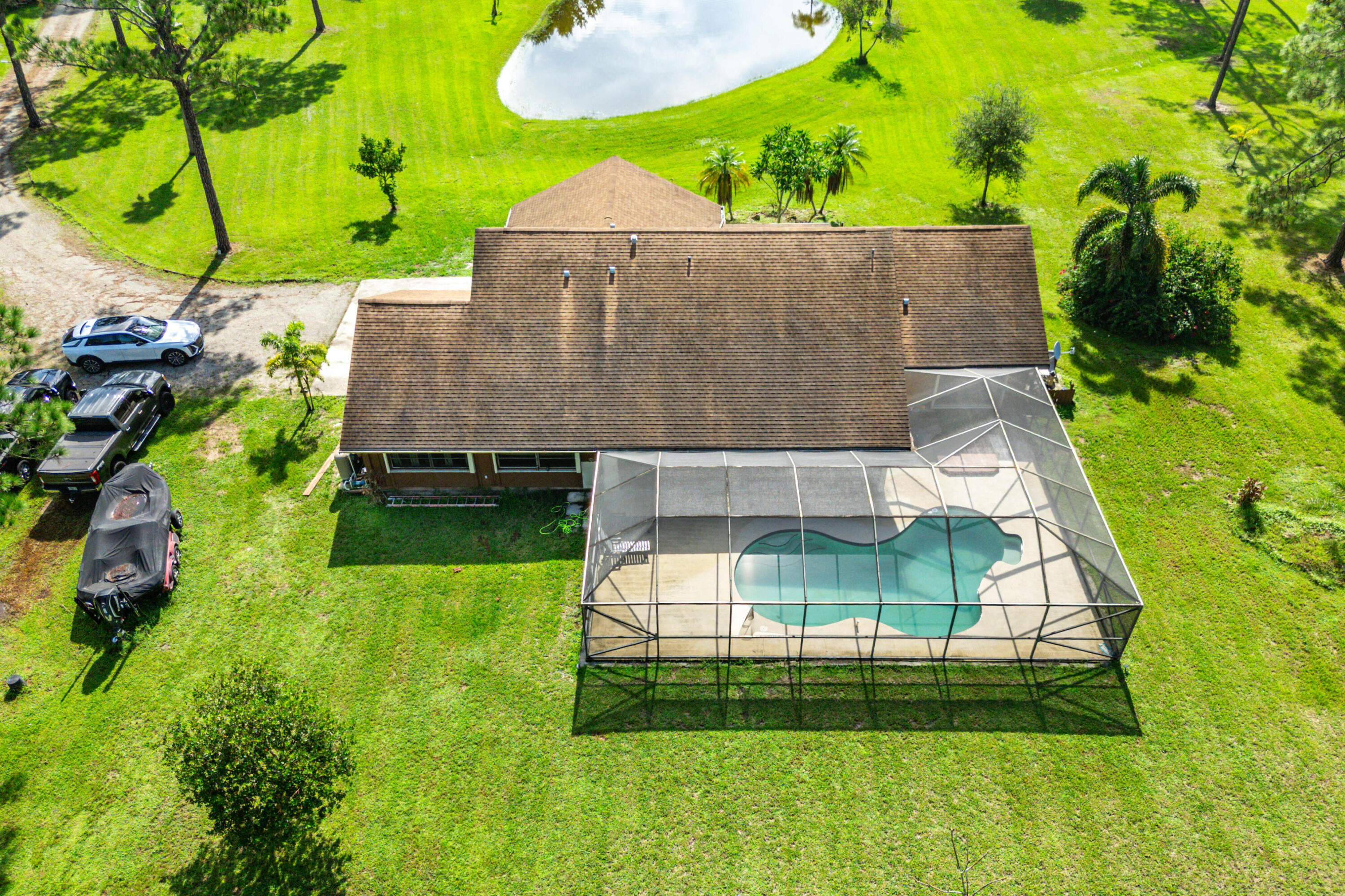 main property photo 12