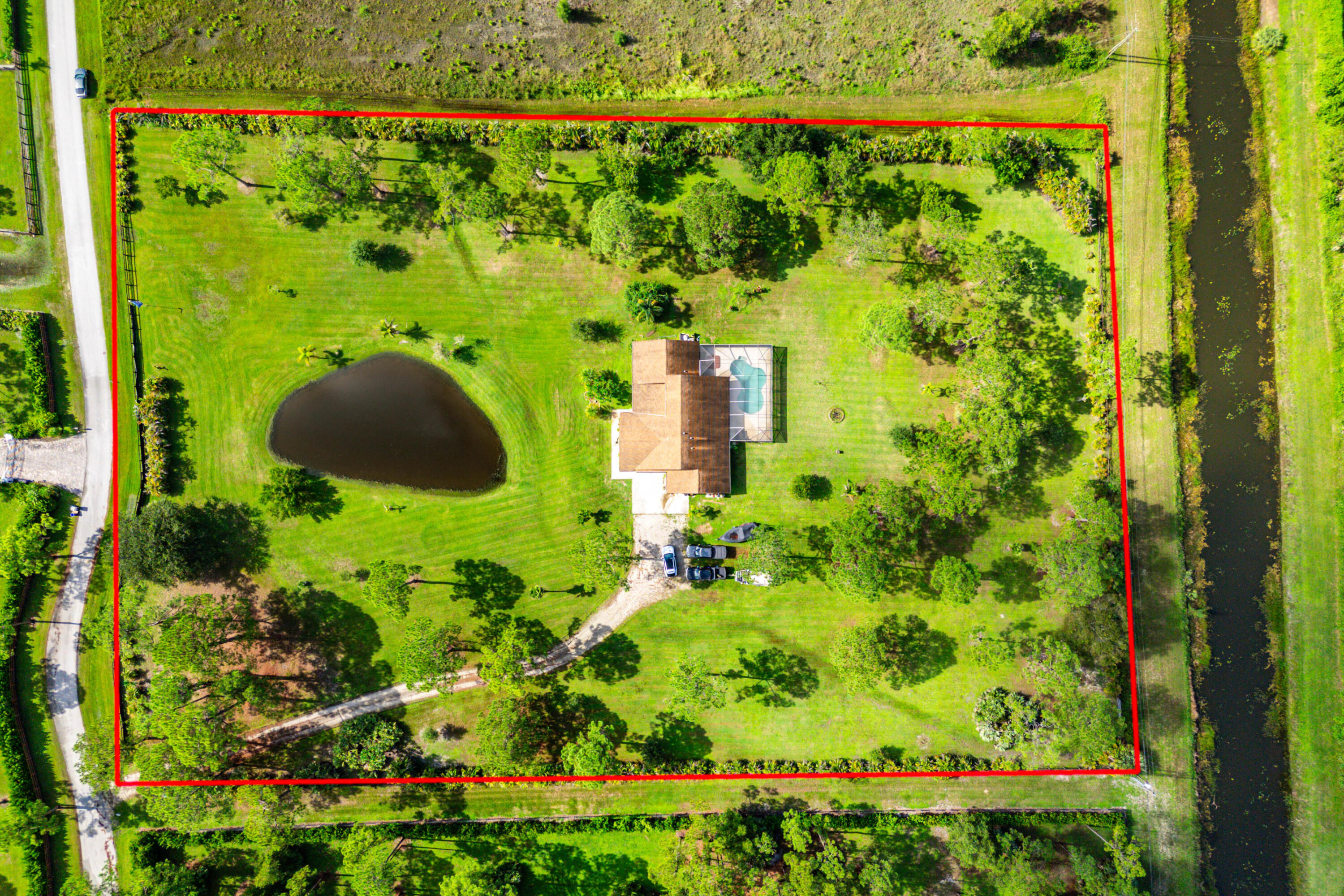 main property photo 5